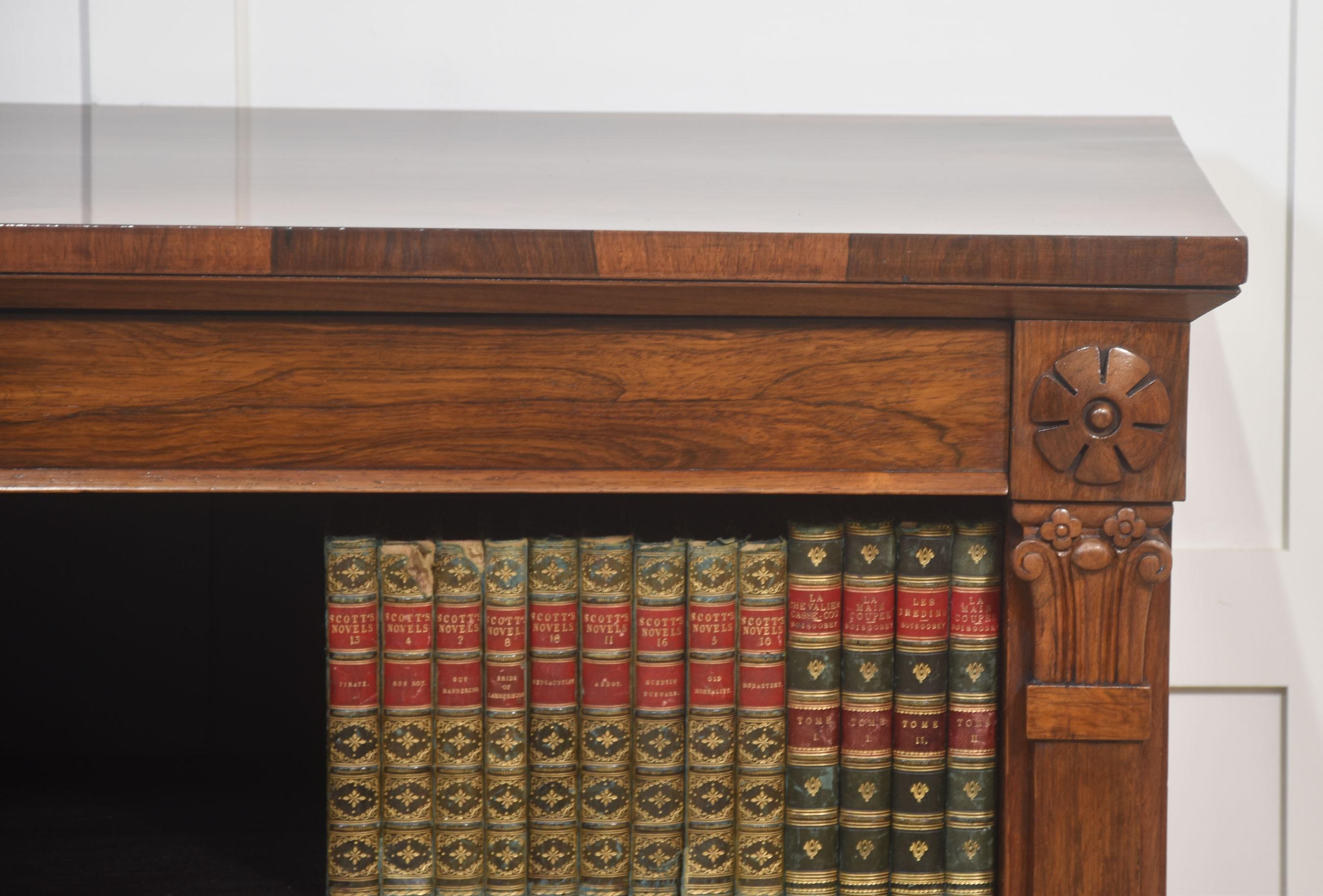 Britannico Libreria a giorno del XIX secolo in vendita