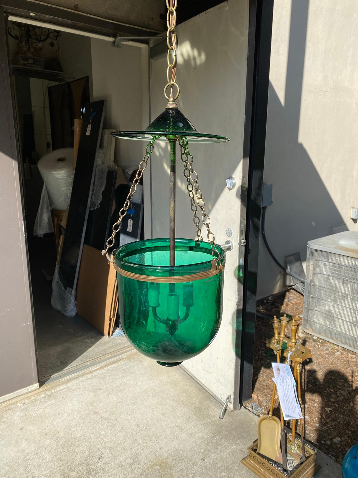 19th Century or Earlier Green Glass Three-Light Brass Bound Belljar Lantern In Good Condition For Sale In Atlanta, GA