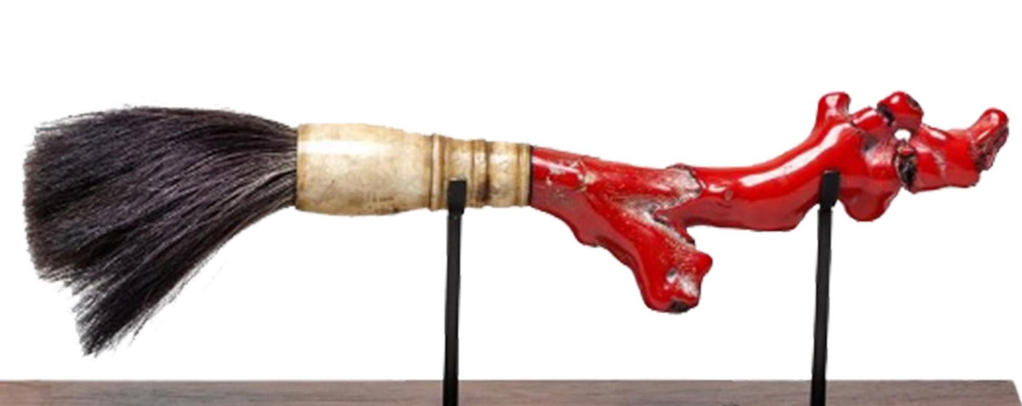Asian Calligraphy brush with made with red sea coral handle. 

Period: 19th century.

This object is shipped from Italy. Under existing legislation, any object in Italy created over 70 years ago by an artist who has died requires a licence for