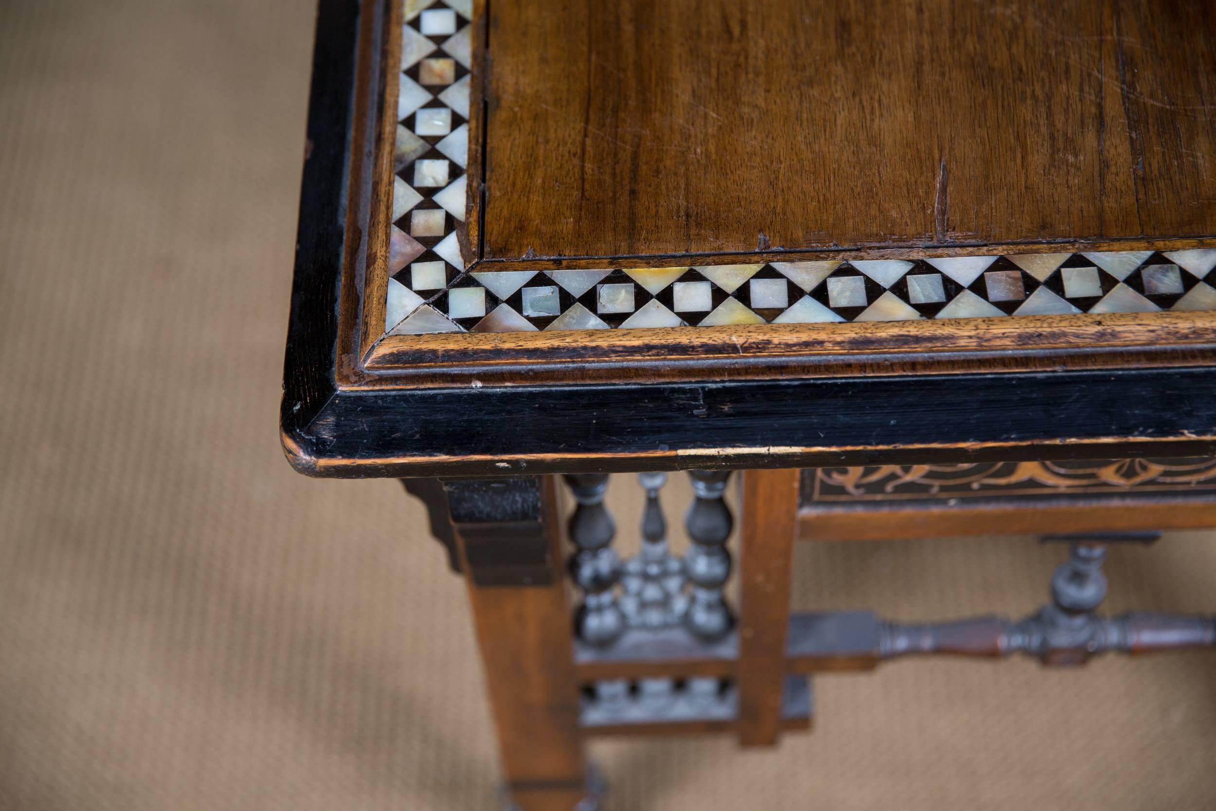 19th Century, Oriental Couch Table with Inlaid Marakesch, circa 1900 2