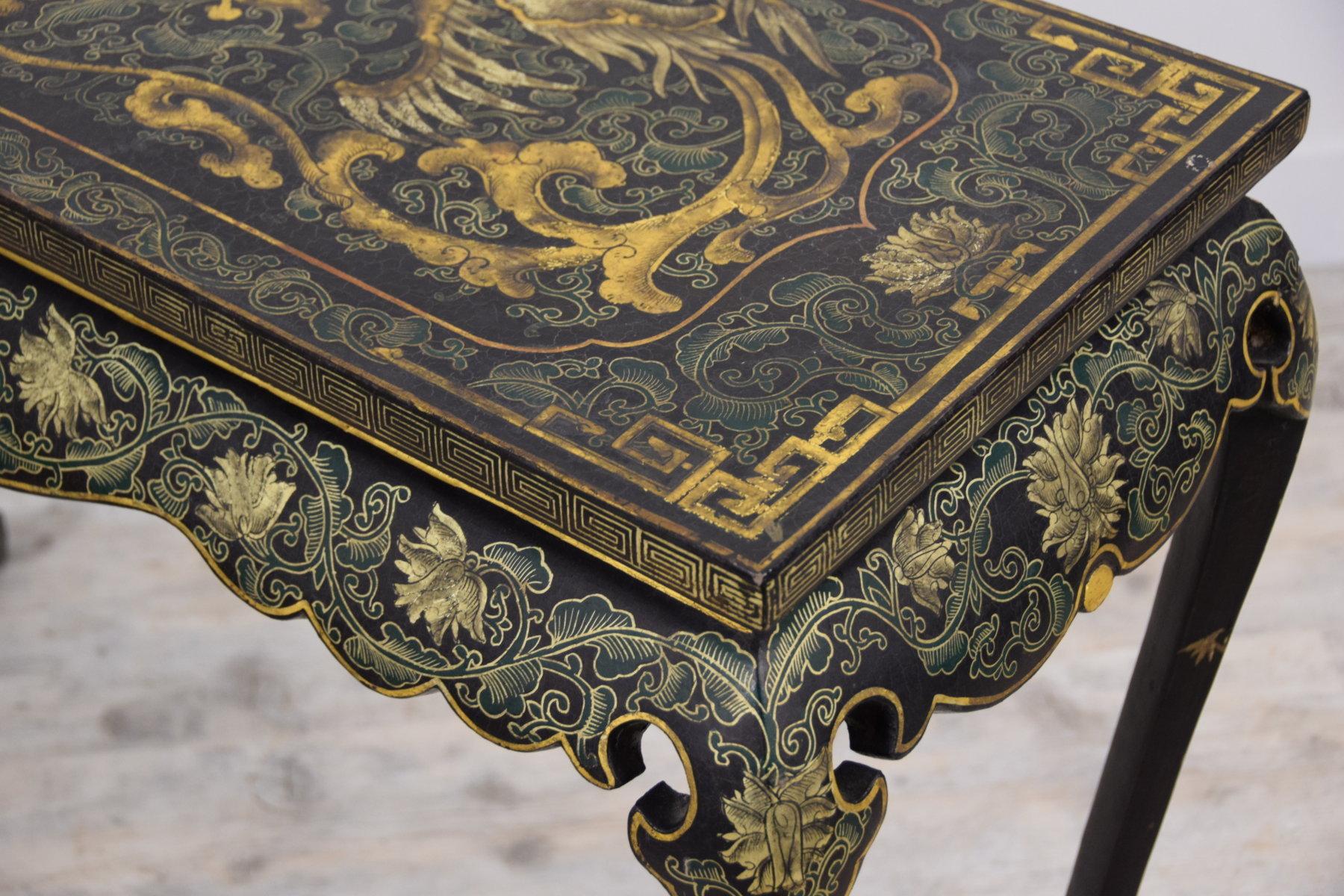 19th Century, Oriental Lacquered and Giltwood Console Table For Sale 8