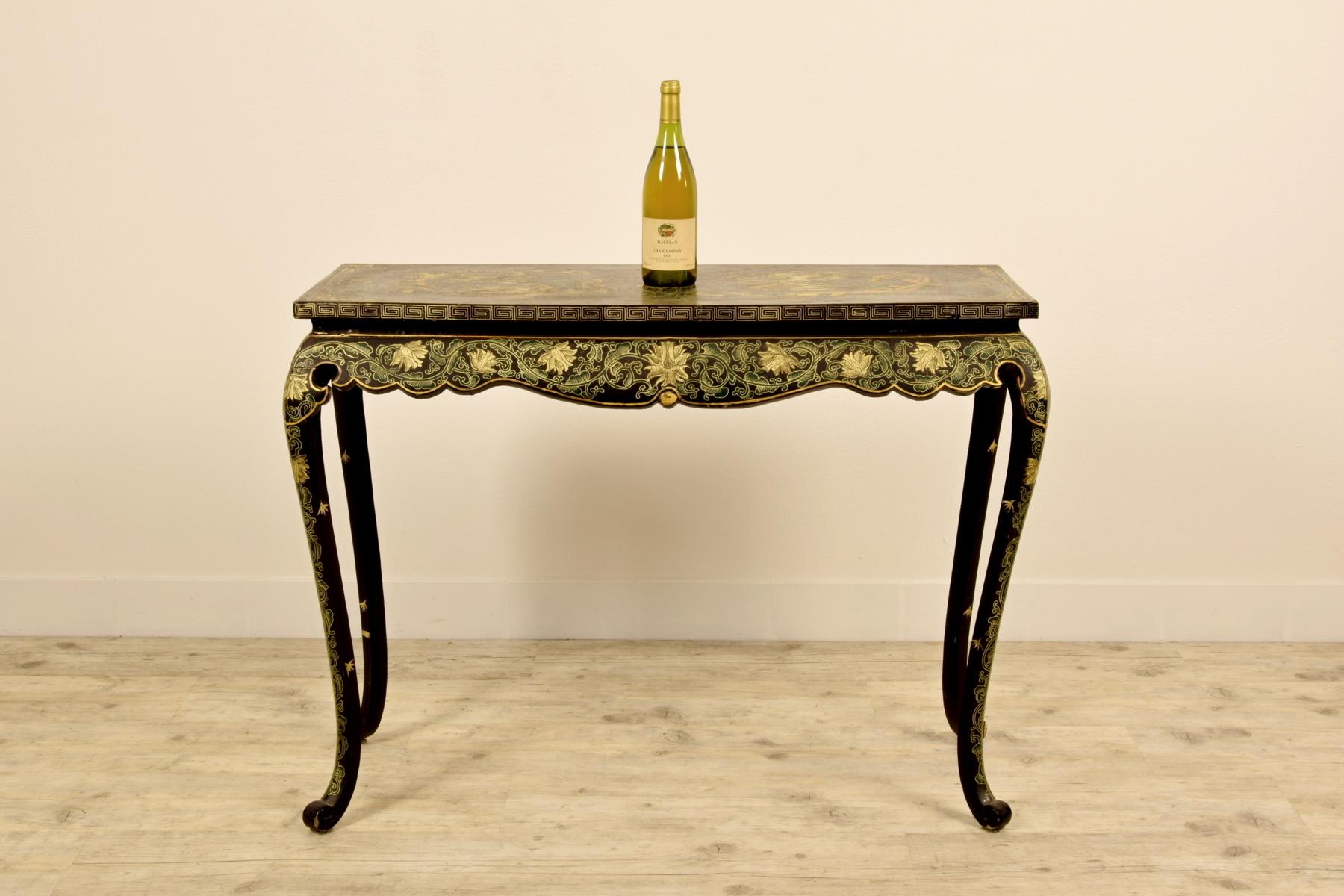 Asian 19th Century, Oriental Lacquered and Giltwood Console Table For Sale