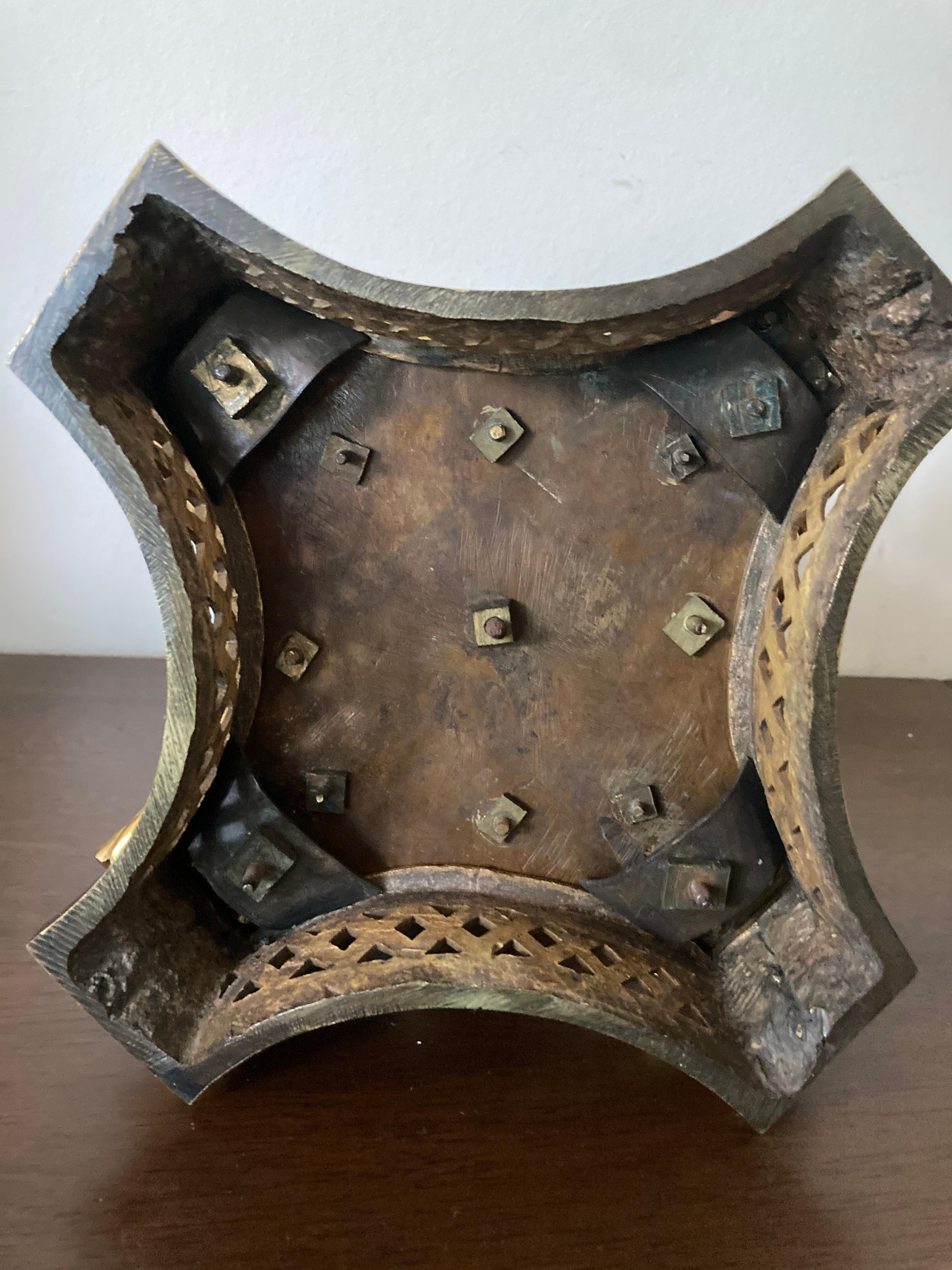 XIXe siècle Centre de table de style oriental du 19e siècle en vente