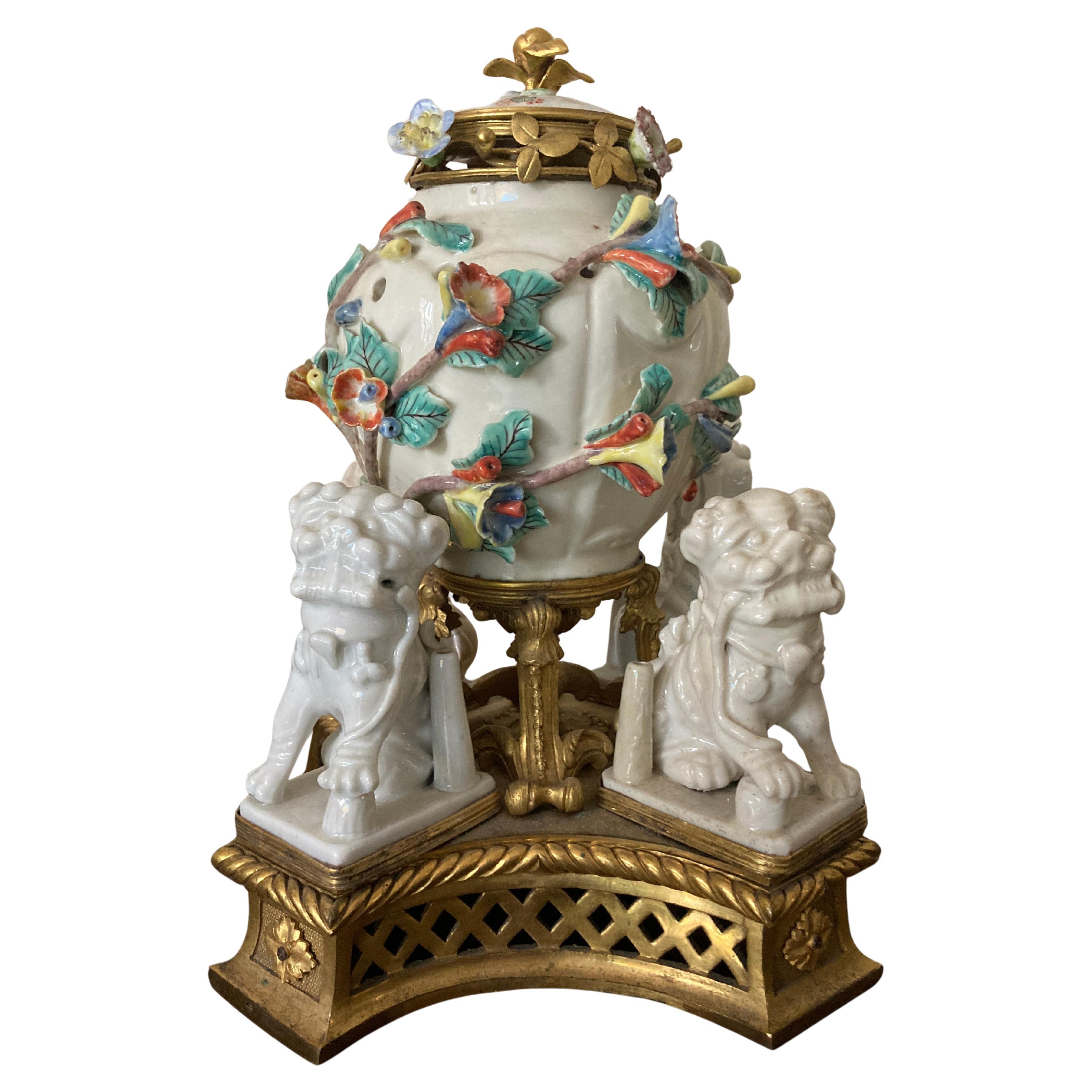 Centre de table de style oriental du 19e siècle en vente