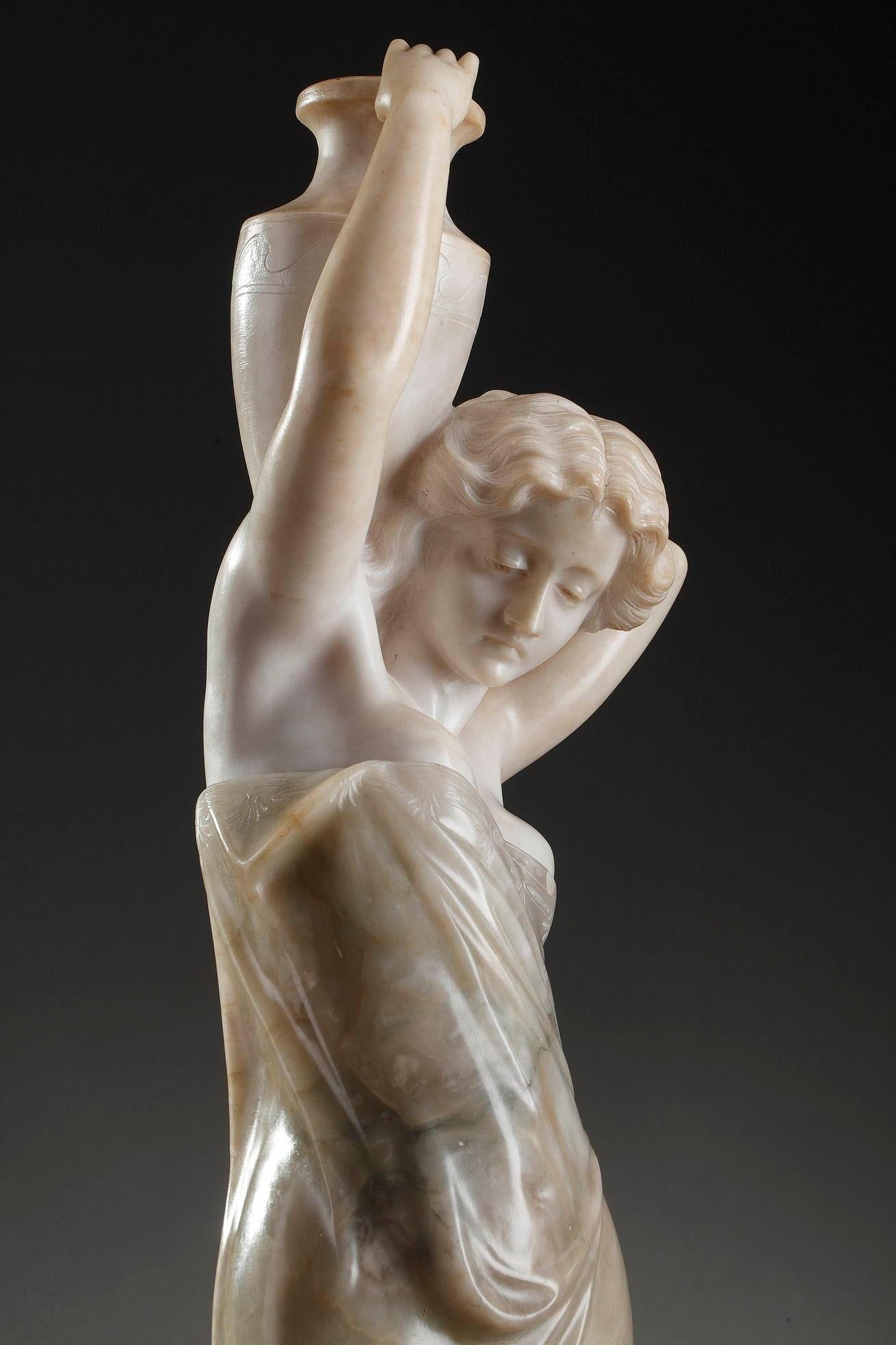 19th Century Orientalist Sculpture in Alabaster Woman Carrying a Jar In Good Condition In Paris, FR