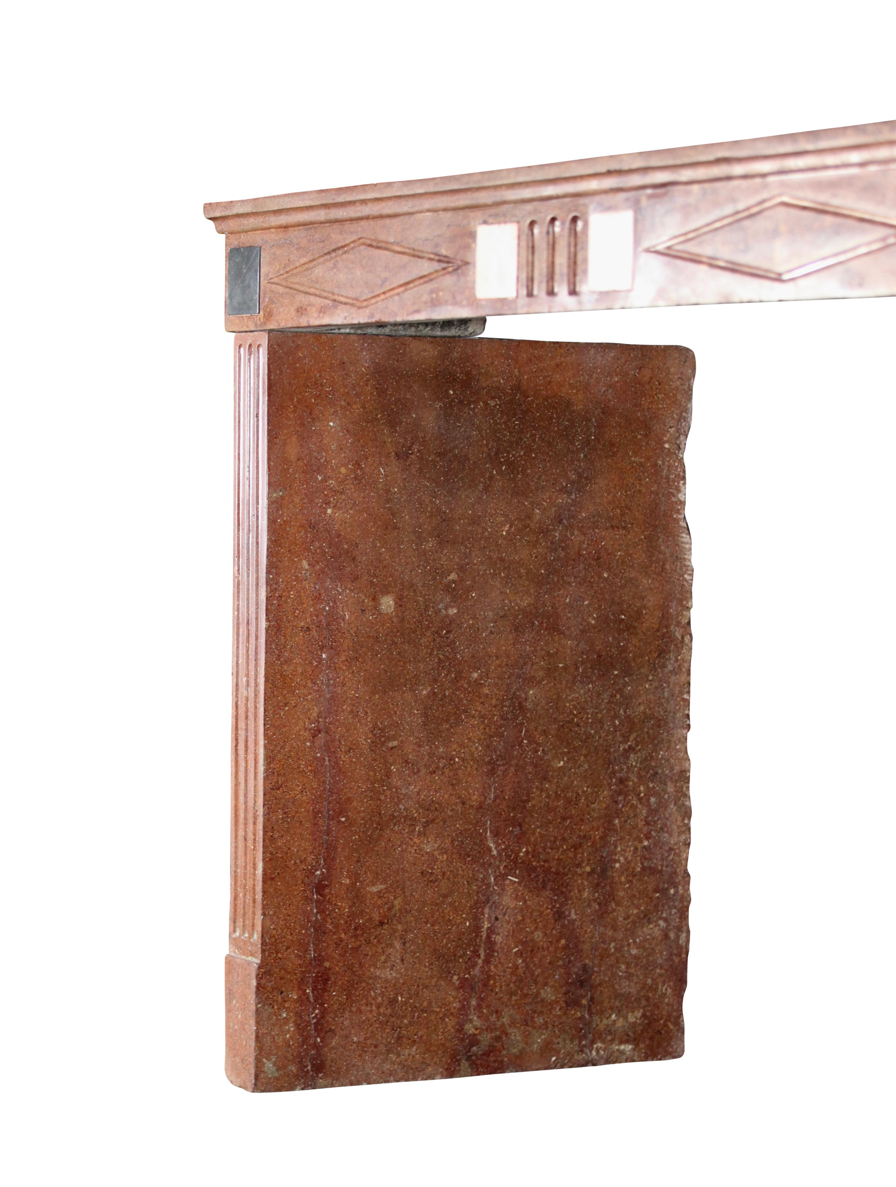 Mantello per caminetto in stile francese originale del XIX secolo in vendita 3