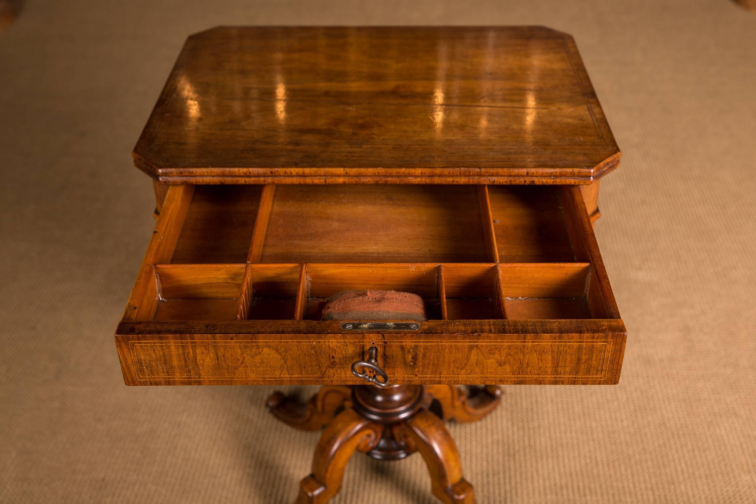 19th Century Original Biedermeier Sewing Table circa 1835 with Mahogany Veneer For Sale 2
