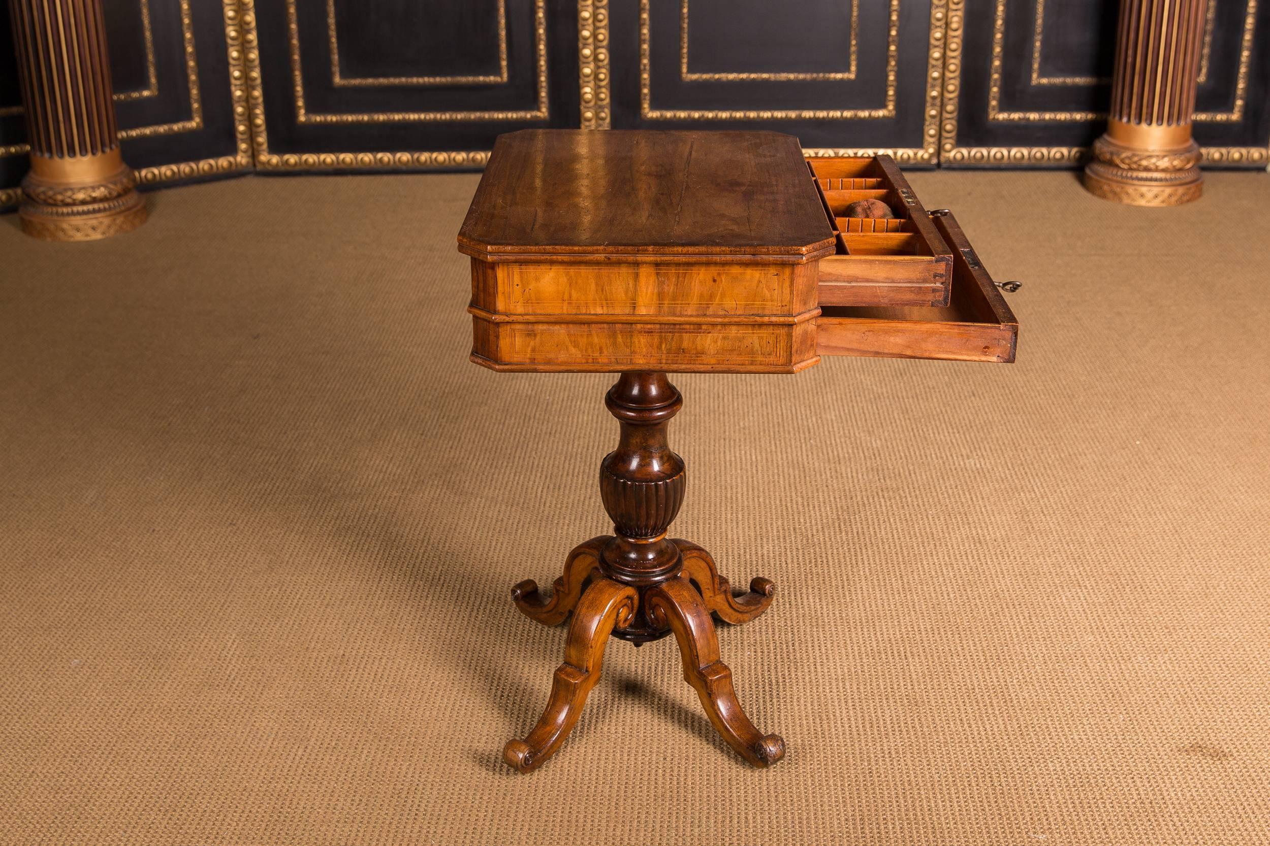 19th Century Original Biedermeier Sewing Table circa 1835 with Mahogany Veneer For Sale 5