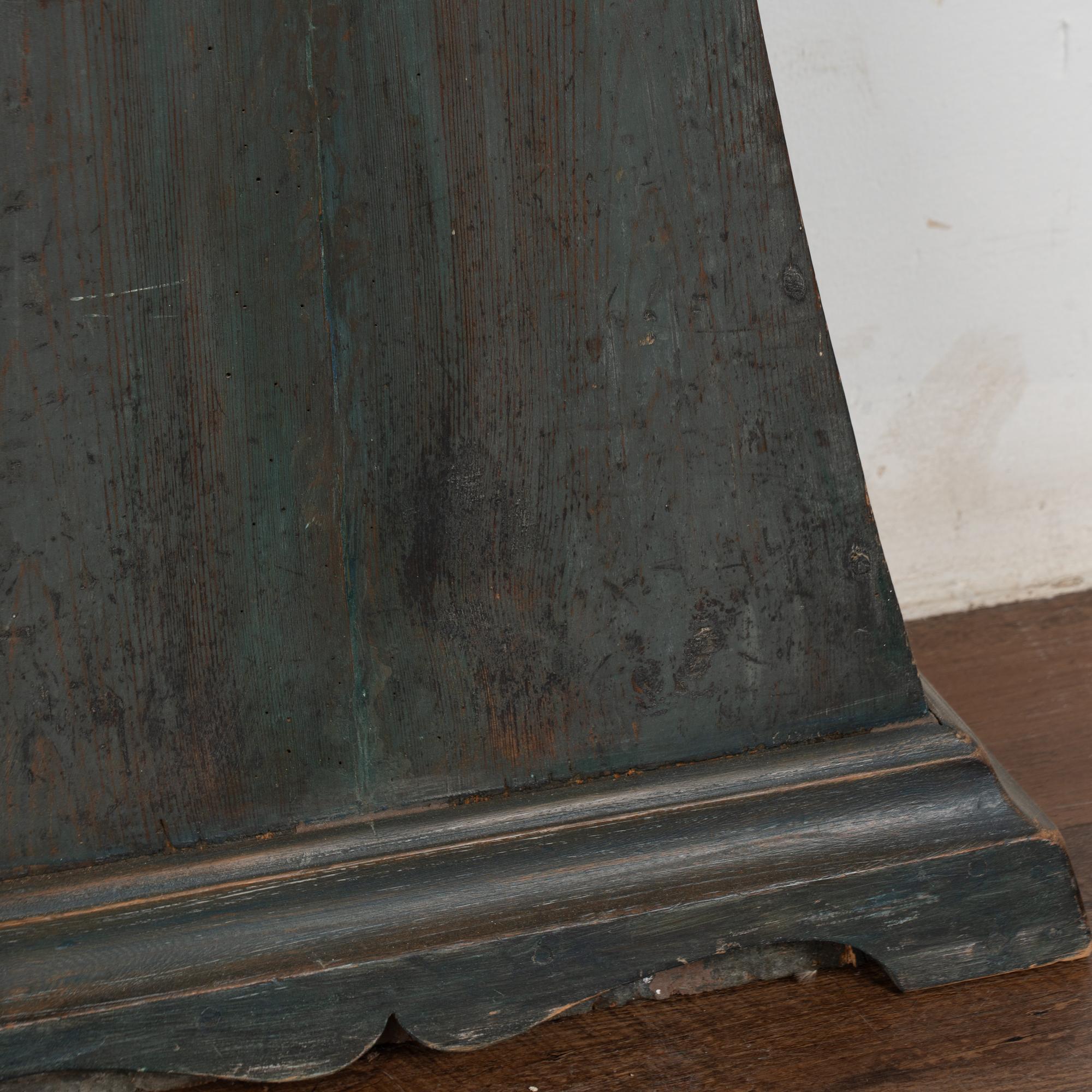 19th Century Original Blue Painted Swedish Mora Grandfather Clock For Sale 5