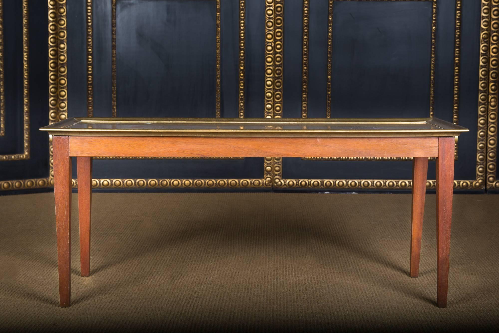 Table de service anglaise d'origine du 19ème siècle en acajou patiné à la chaleur Bon état - En vente à Berlin, DE