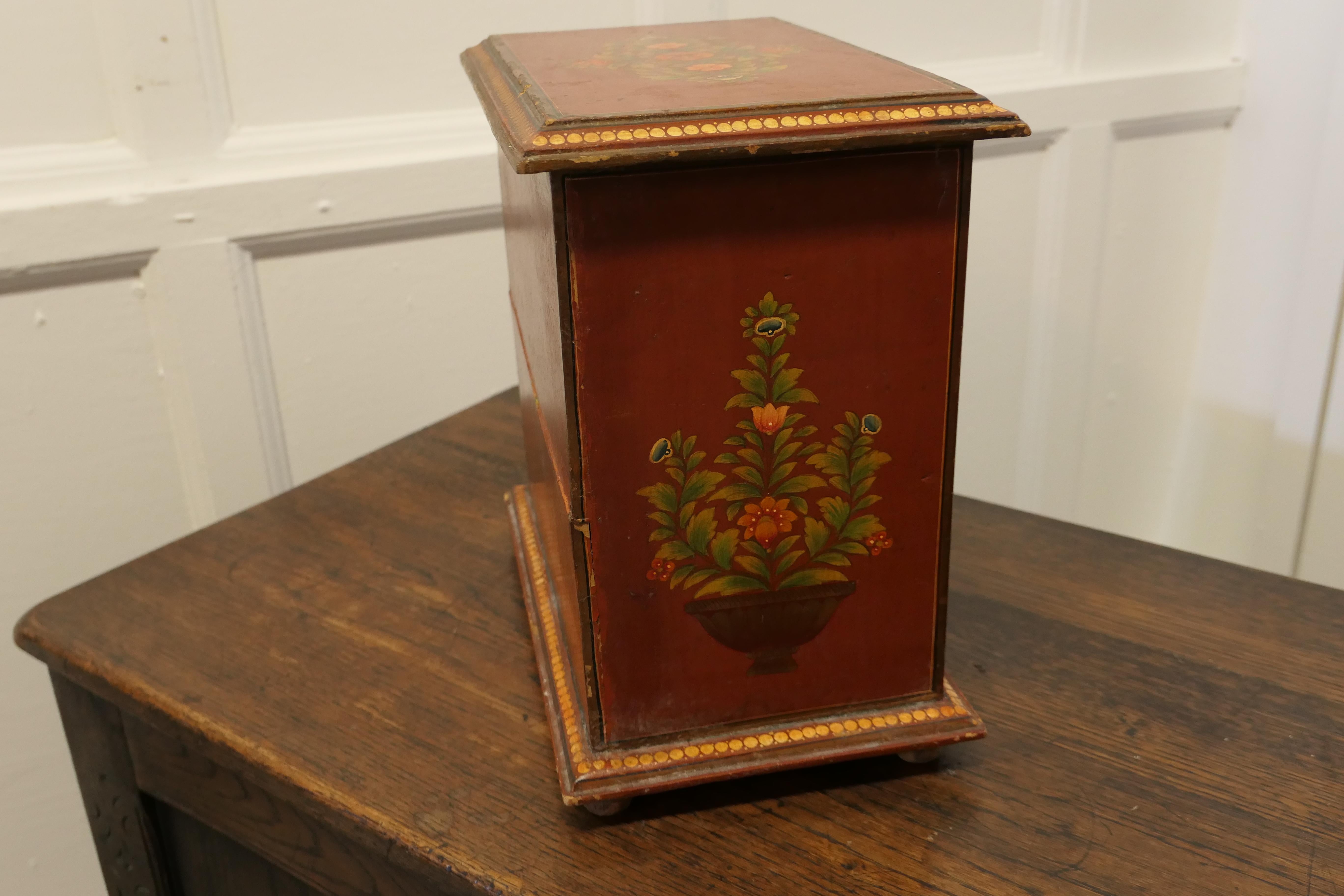 Peinture Commode peinte d'artisanat d'origine du XIXe siècle en vente