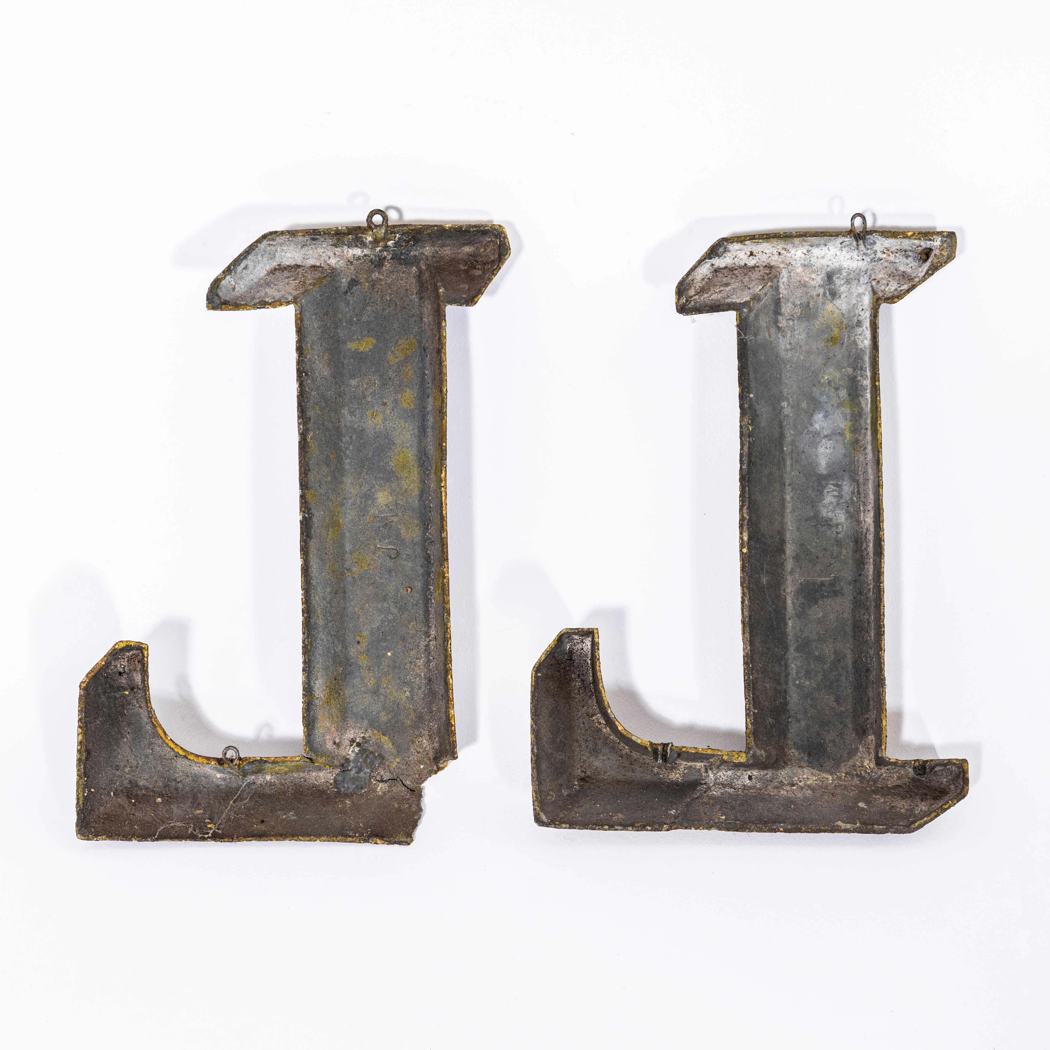 Original französischer kleiner Shop- Signage-Brief des 19. Jahrhunderts - L (Französisch) im Angebot