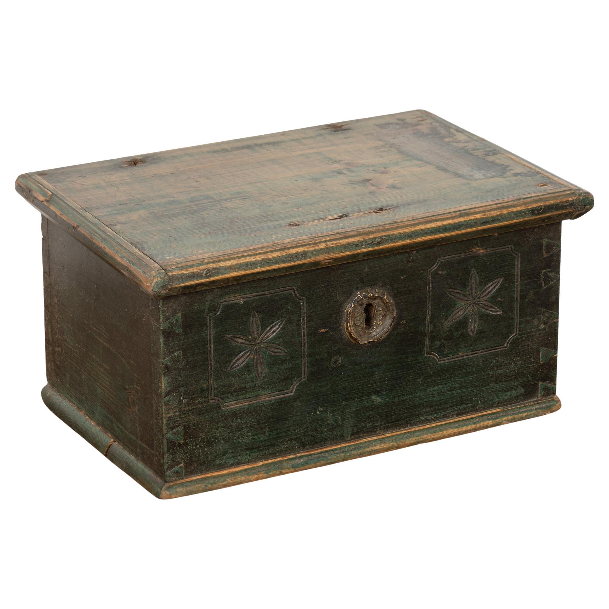 Scatola originale dipinta di verde del XIX secolo o piccolo baule piatto, Ungheria