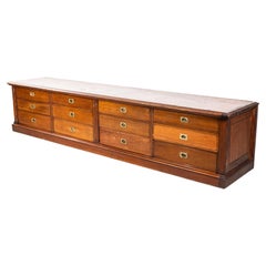 19ème siècle Original Mahogany Tailors Bank Of Drawers (Banque de tiroirs pour tailleurs)