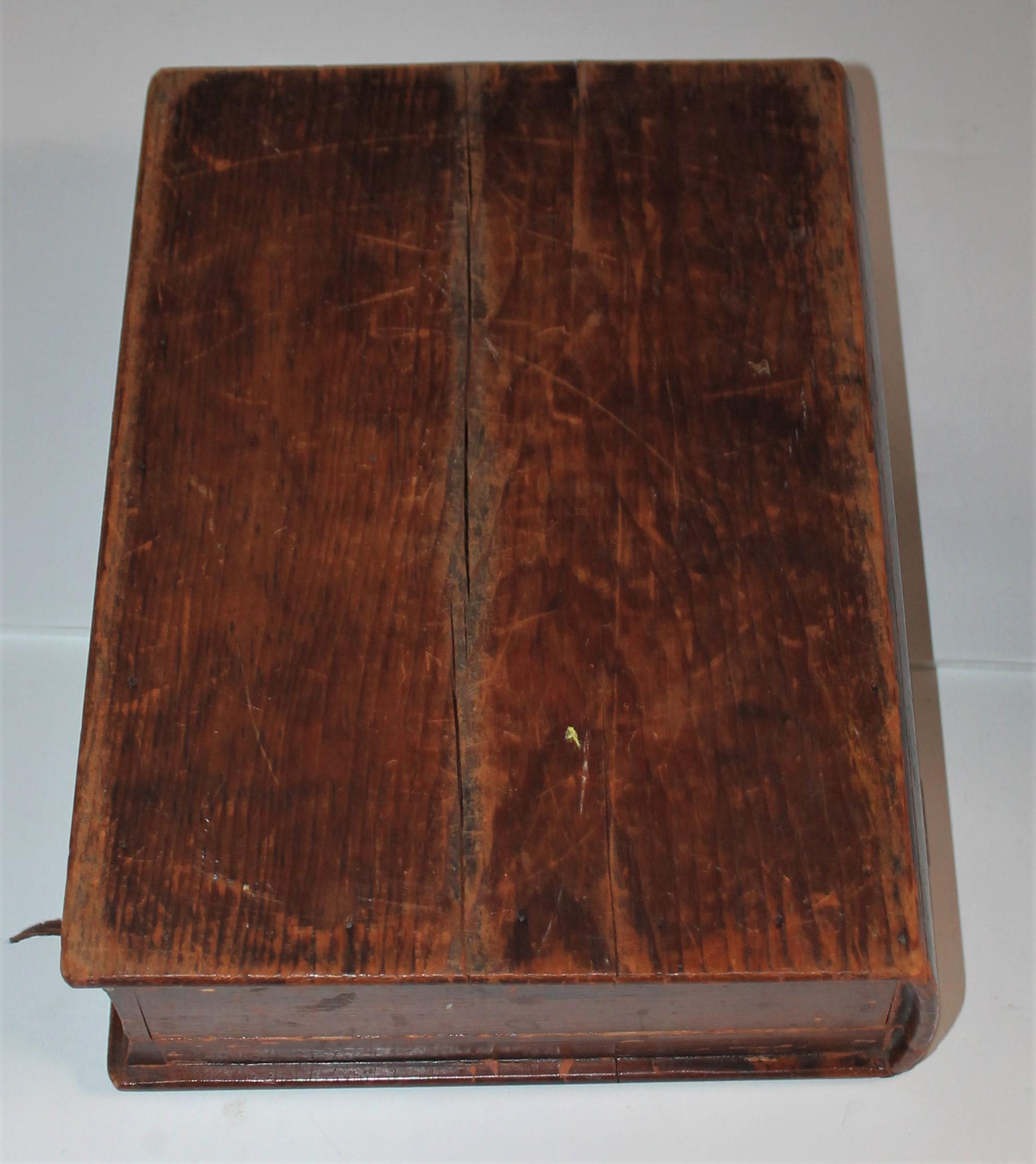 19th Century Original Painted Bible Box For Sale 2
