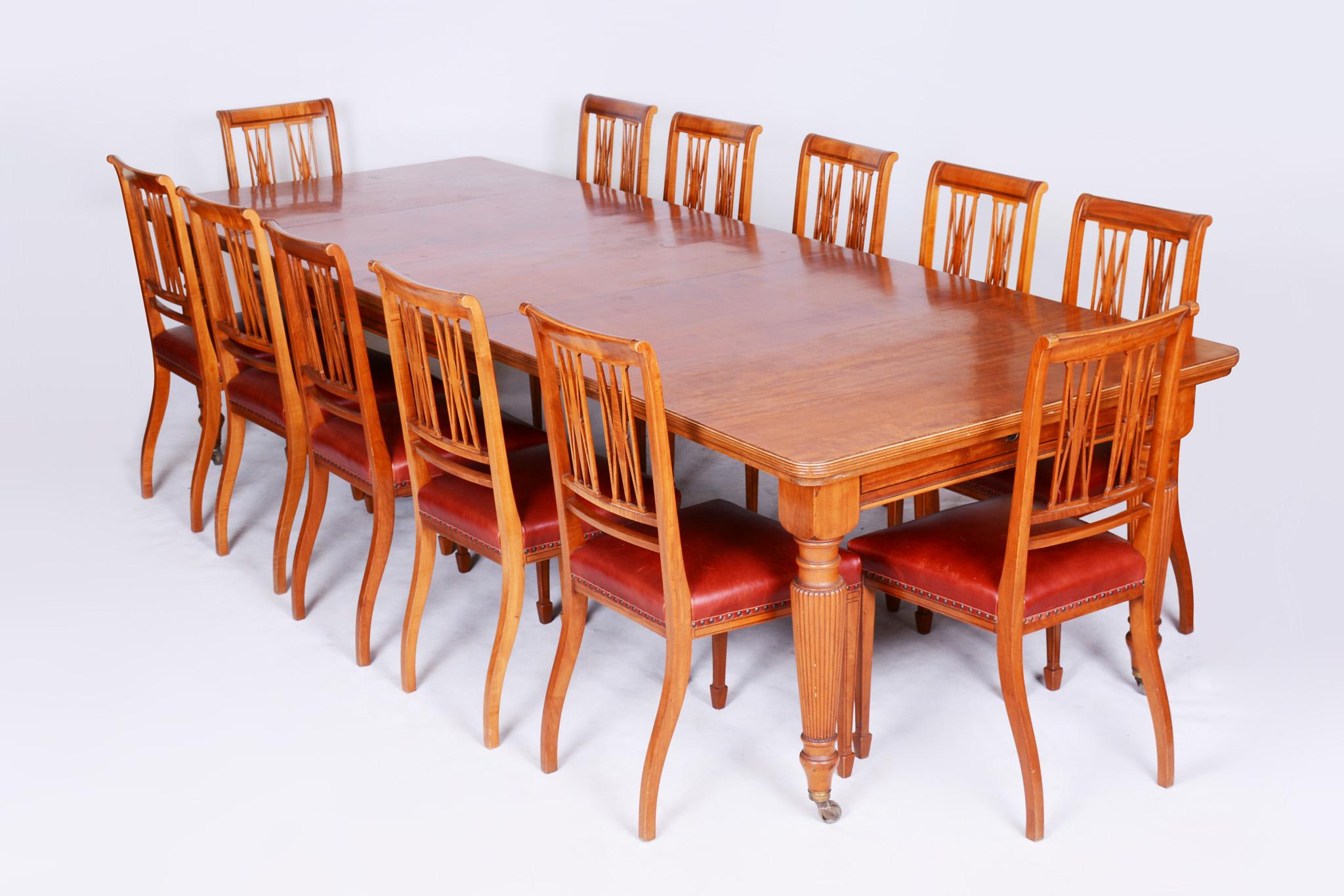 19th Century Original Rare British Dinning Room Set with 12 Chairs, Satin Wood For Sale 3
