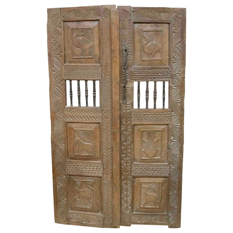 19th Century Orissa Hand-Carved Wooden Door with Animal Decoration