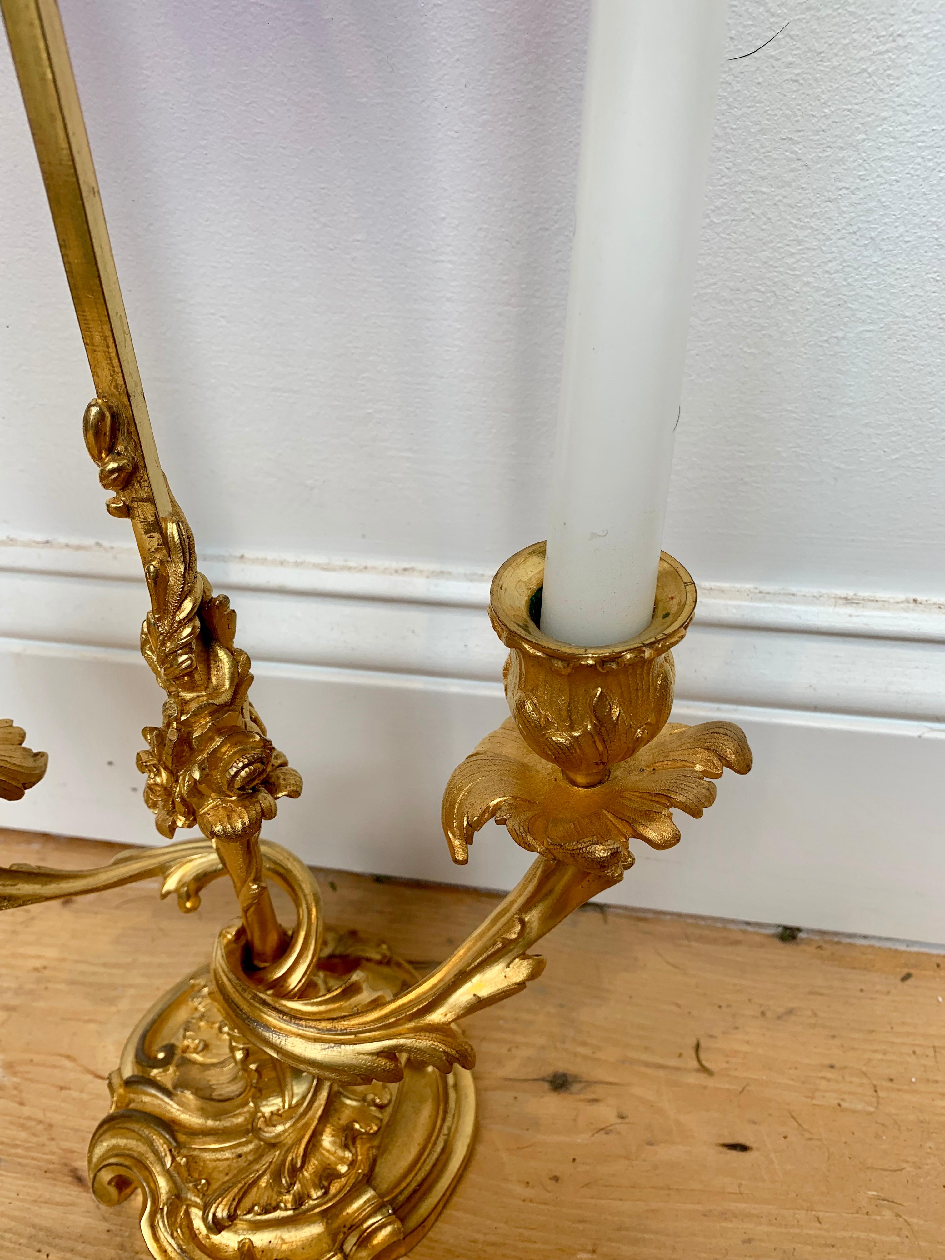 19th Century Ormolu and Cobalt Glass Miracle Bouillotte Lamp (Französisch)