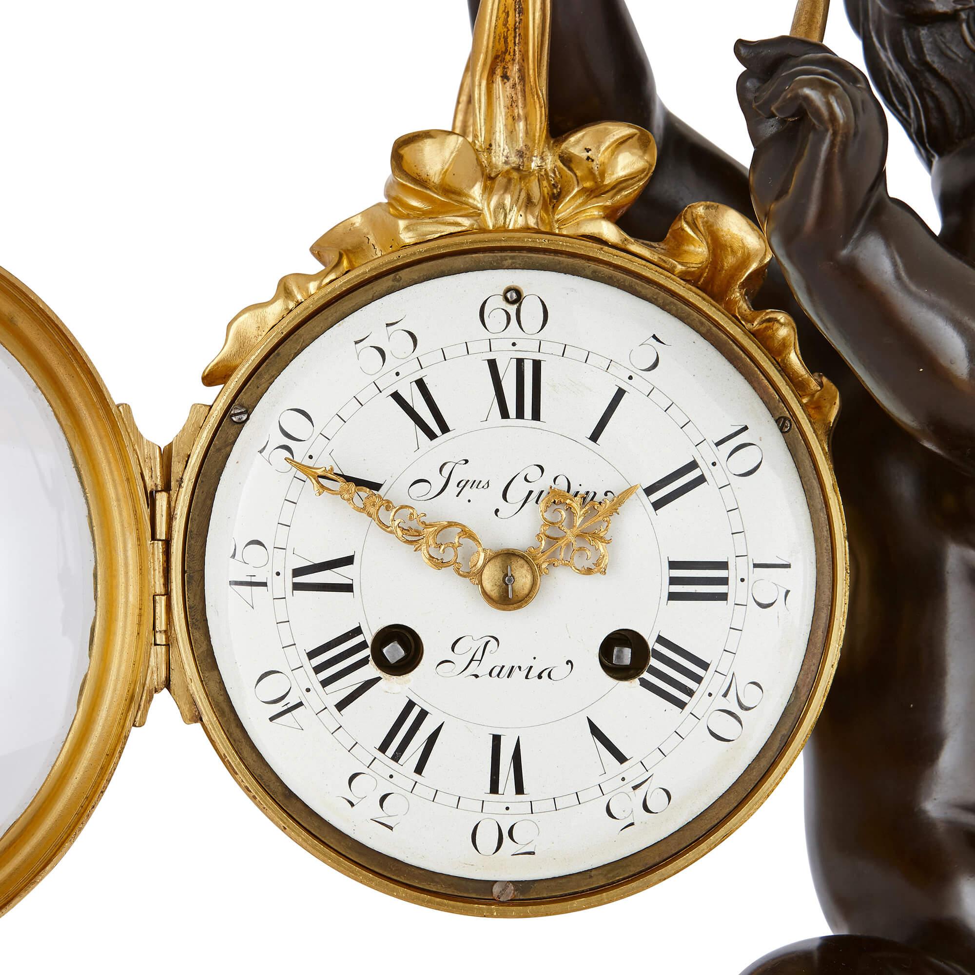 Doré Pendule de cheminée du XIXe siècle en bronze doré et marbre en vente