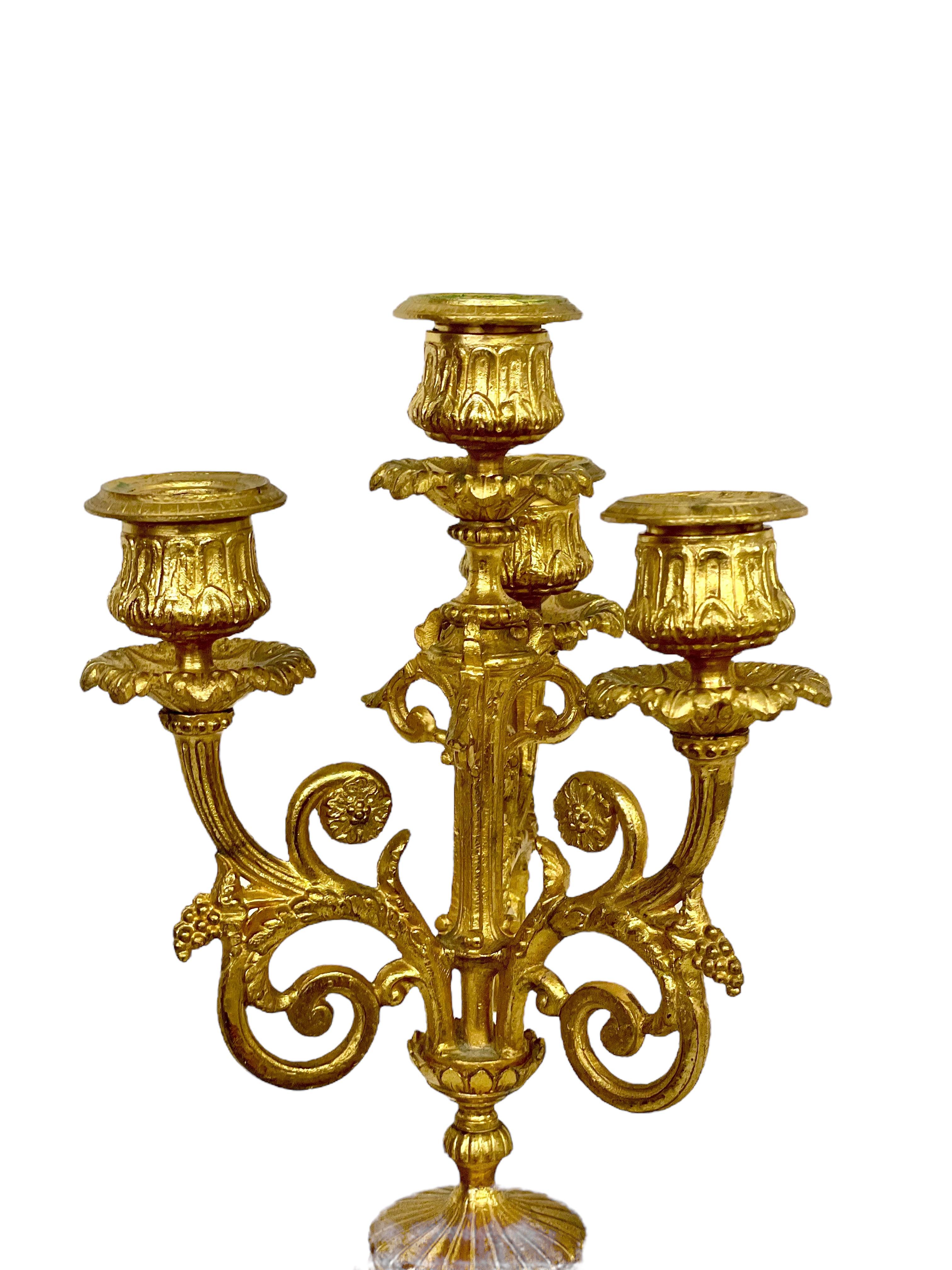 Orologio in porcellana stile Sèvres e Ormolu del XIX secolo in vendita 10