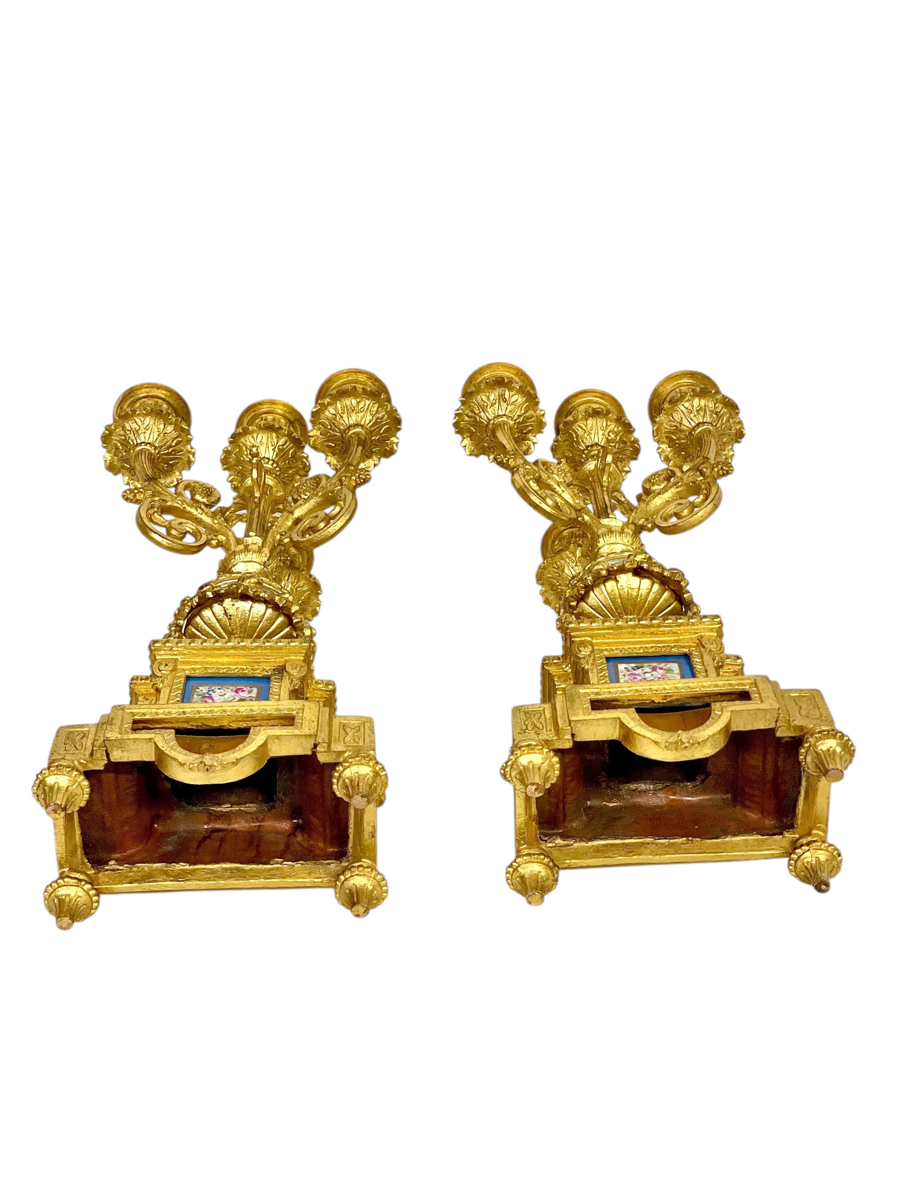 Orologio in porcellana stile Sèvres e Ormolu del XIX secolo in vendita 11