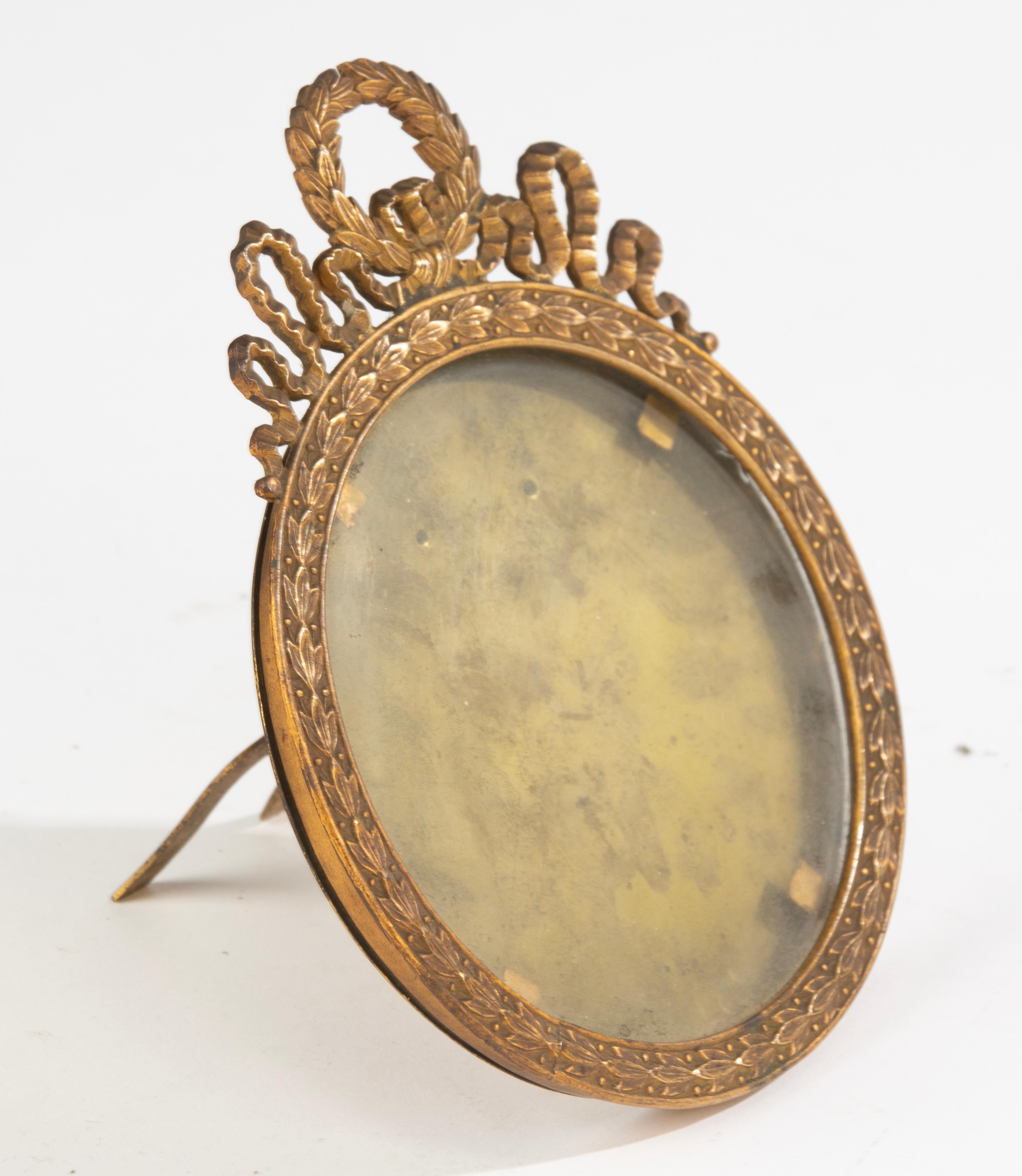 Goldbronze-Bilderrahmen aus vergoldeter Bronze des 19. Jahrhunderts – Louis XVI.-Stil – Frankreich (Französisch) im Angebot