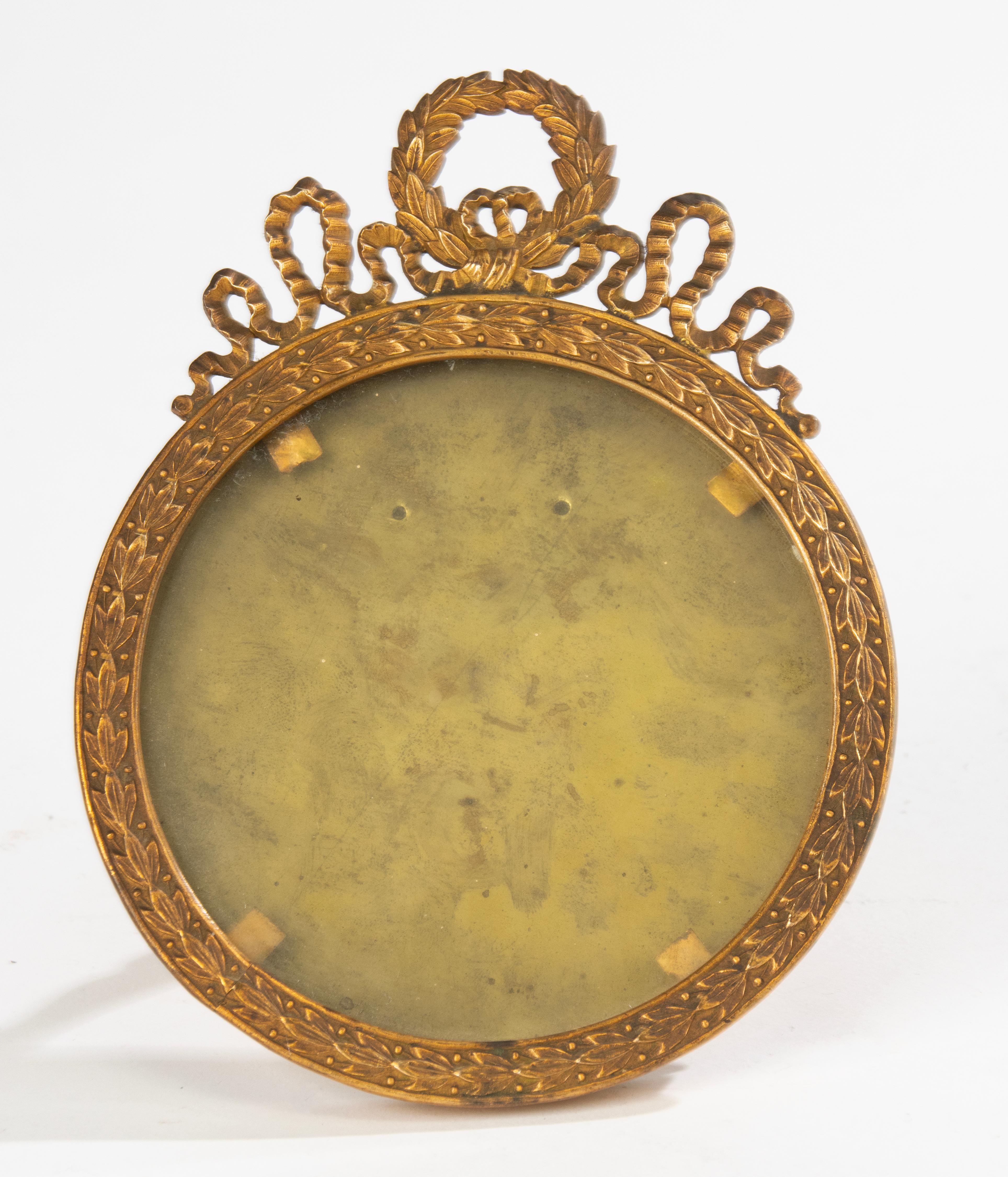 Goldbronze-Bilderrahmen aus vergoldeter Bronze des 19. Jahrhunderts – Louis XVI.-Stil – Frankreich (Vergoldet) im Angebot