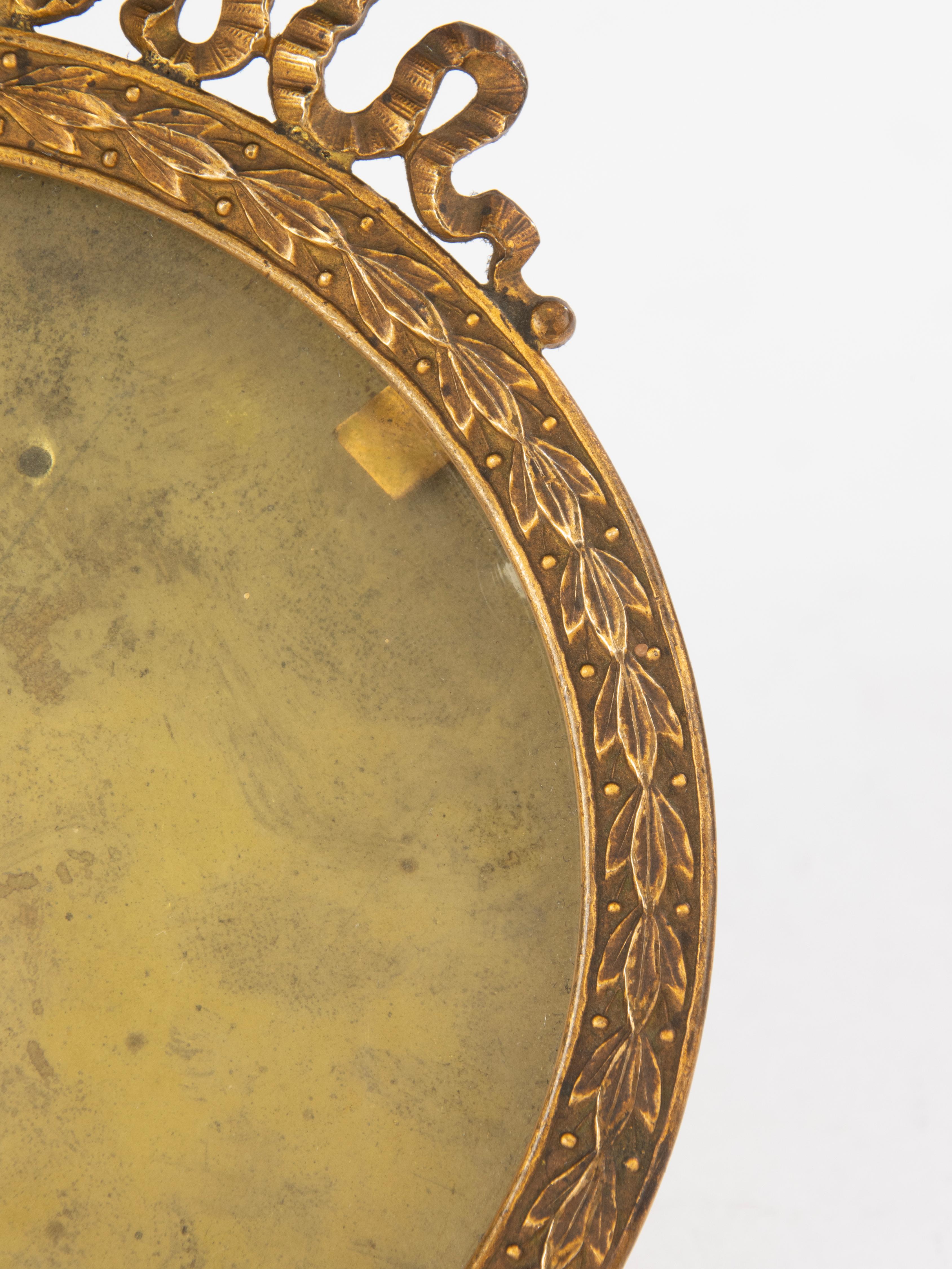 Goldbronze-Bilderrahmen aus vergoldeter Bronze des 19. Jahrhunderts – Louis XVI.-Stil – Frankreich im Zustand „Gut“ im Angebot in Casteren, Noord-Brabant