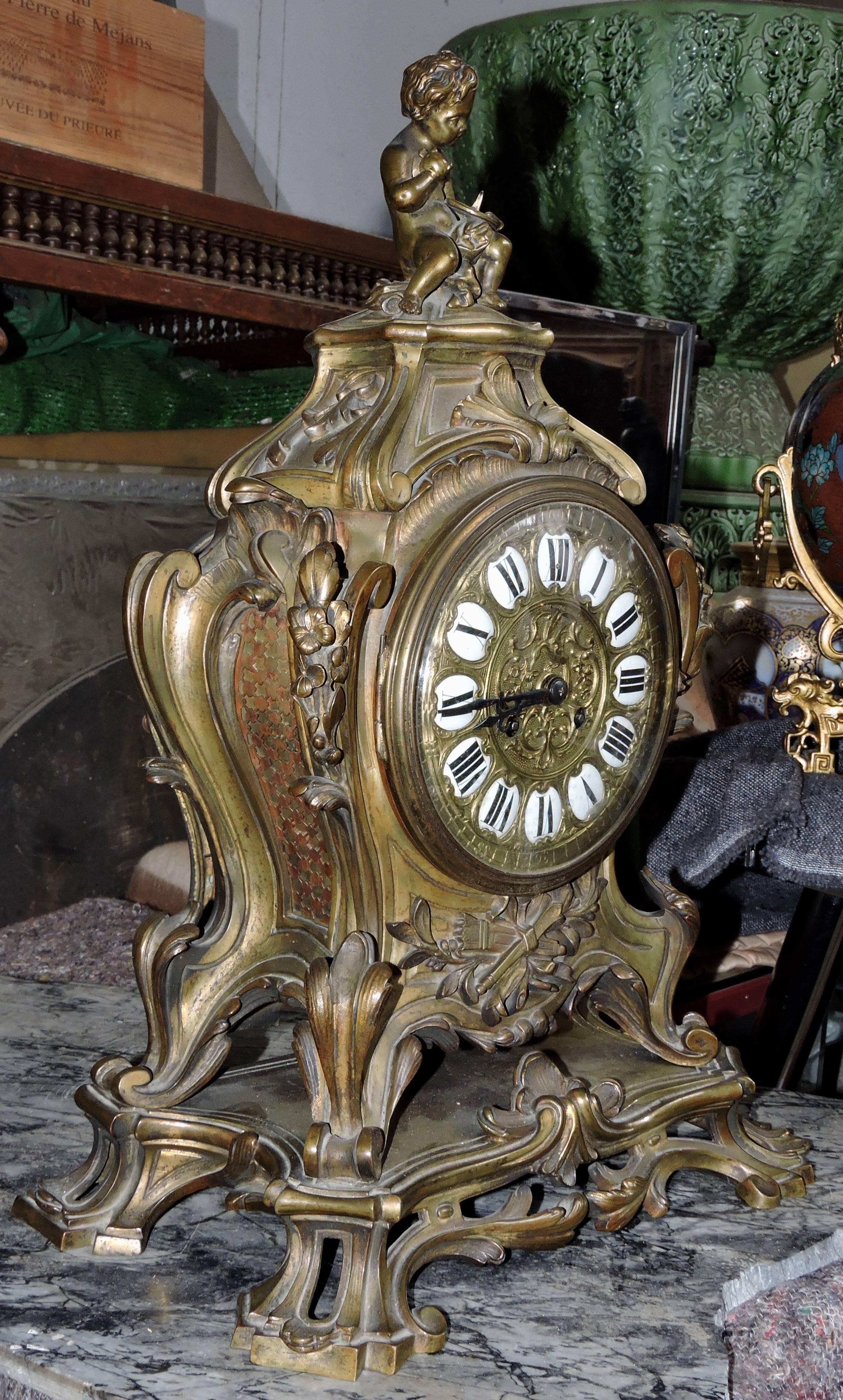 19th Century Ormolu Louis XV Large Clock, circa 1880 In Good Condition In Saint-Ouen, FR