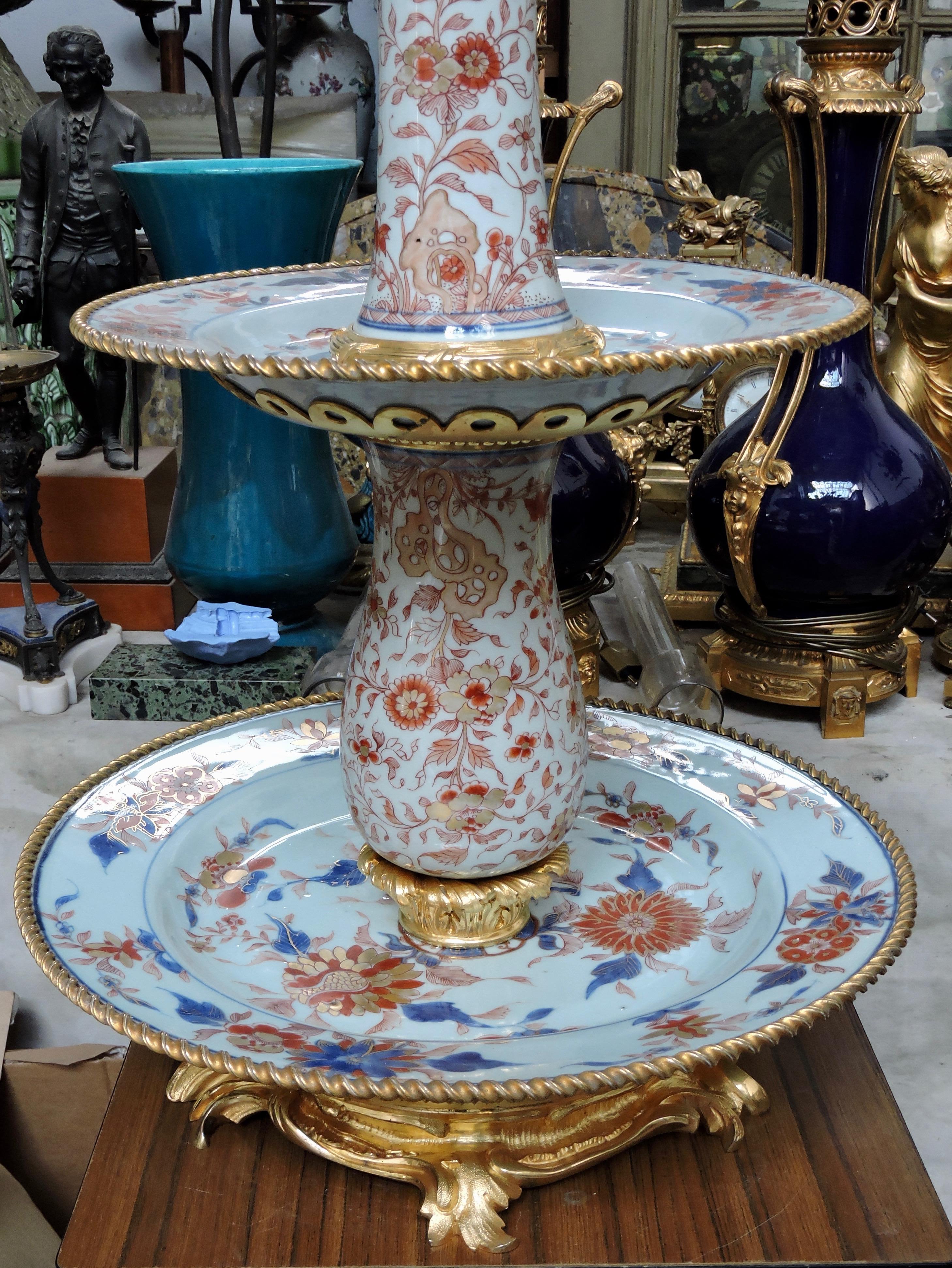 19th Century Ormolu-Mounted and 18th Century Chinese Porcelain Centrepiece 1