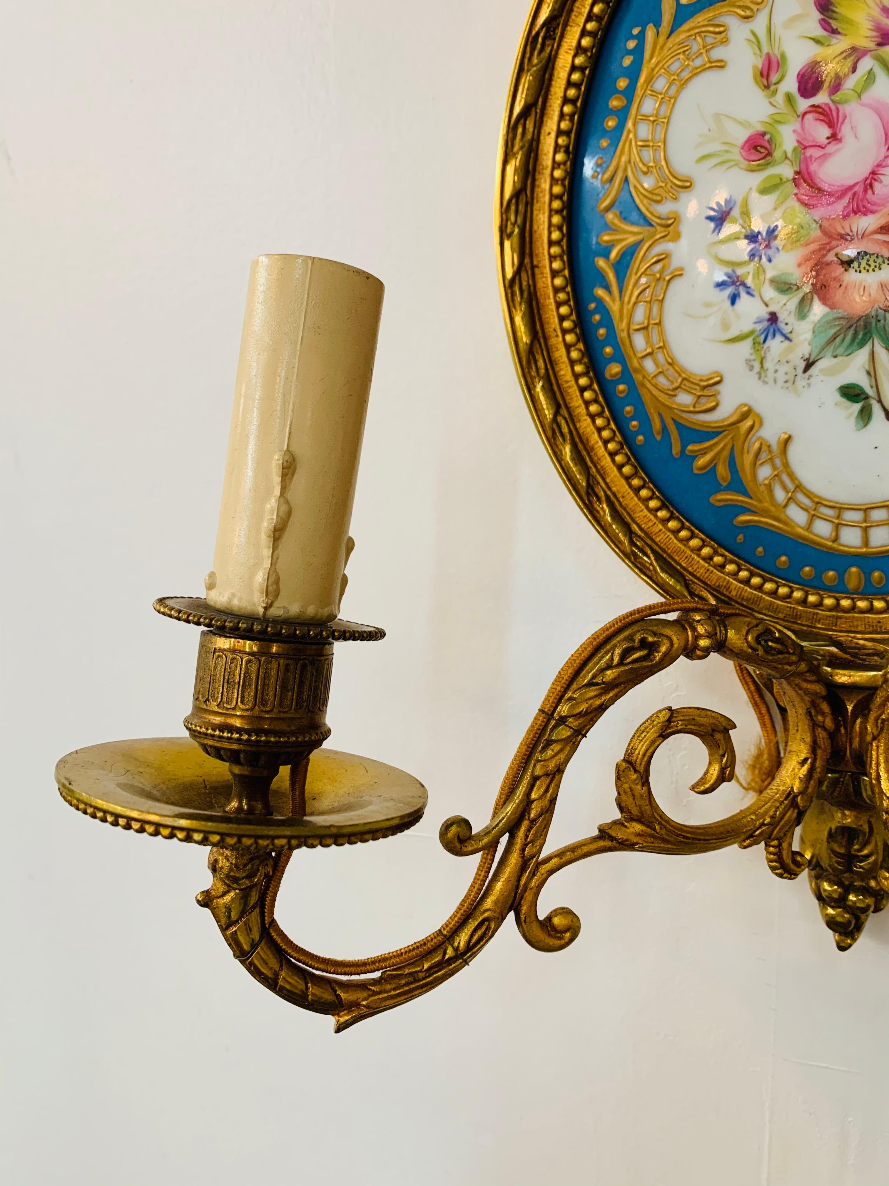 19th Century French Ormolu Wall Sconce with Limoges Porcelain 6