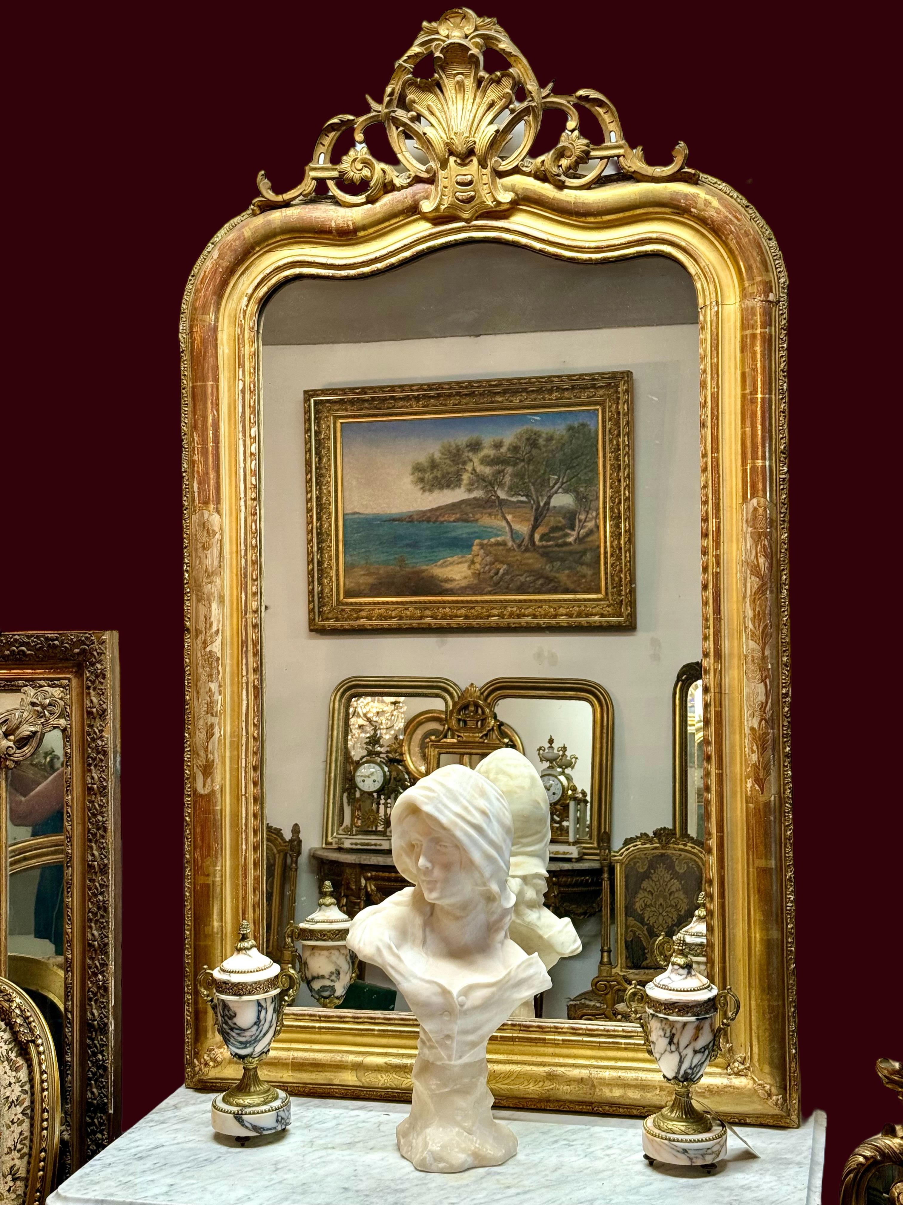 Specchio ornato in legno dorato Louis Philippe del XIX secolo in vendita 7