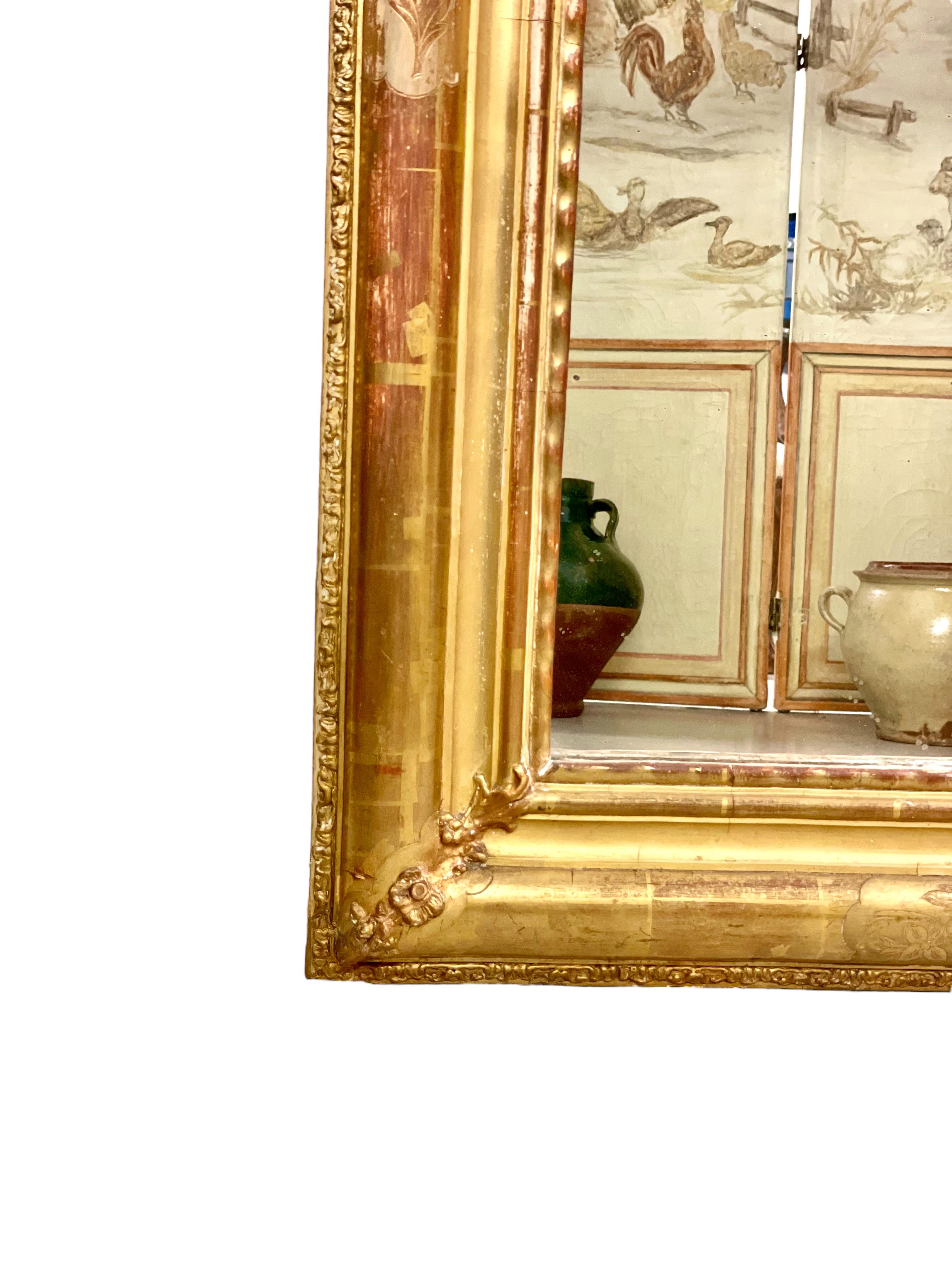 Legno dorato Specchio ornato in legno dorato Louis Philippe del XIX secolo in vendita