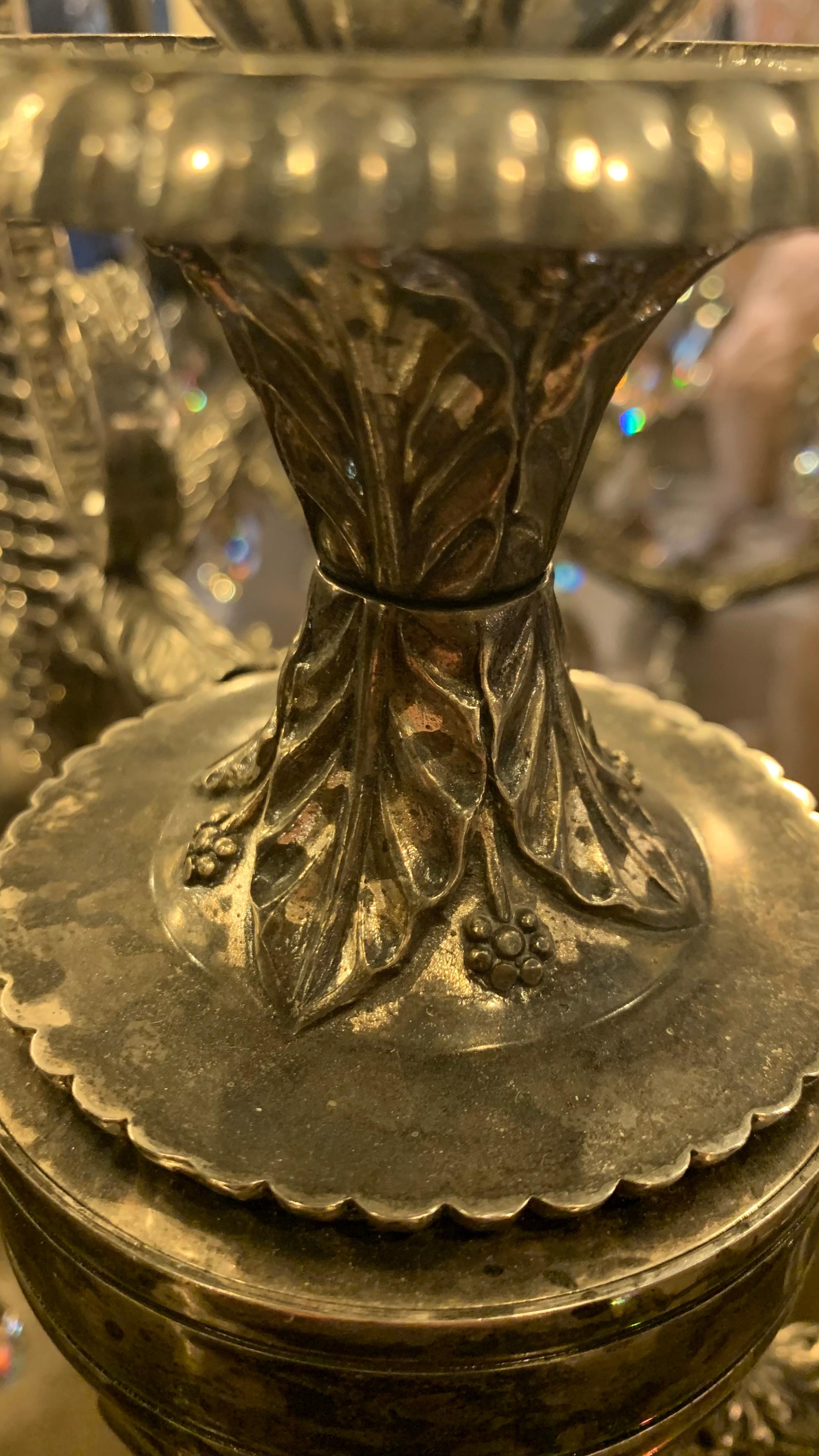 Orsay-Kronleuchter aus dem 19. Jahrhundert mit 12 Lichtern aus  Silber, Bronze und Kristall (Louis XIV.) im Angebot