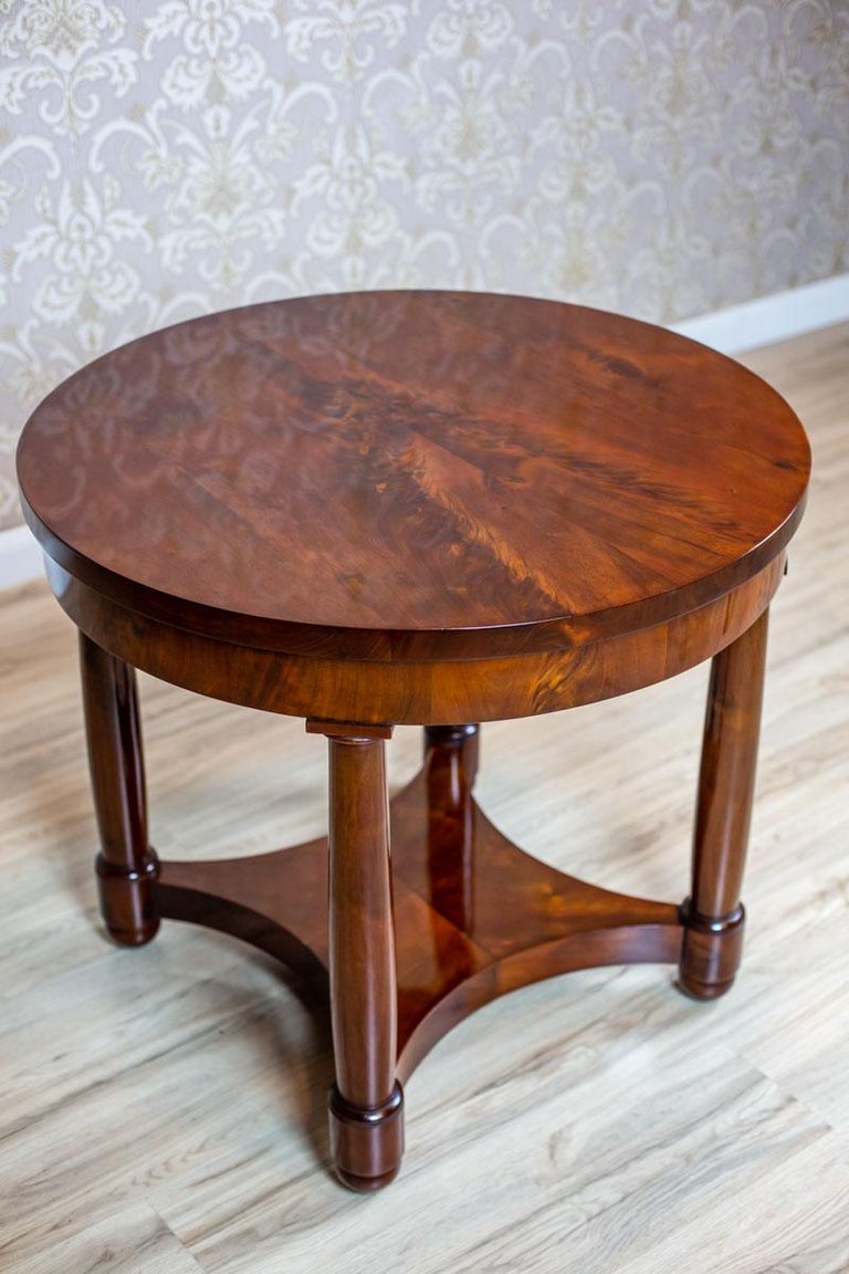 19th Century Oval Biedermeier Table In Good Condition For Sale In Opole, PL