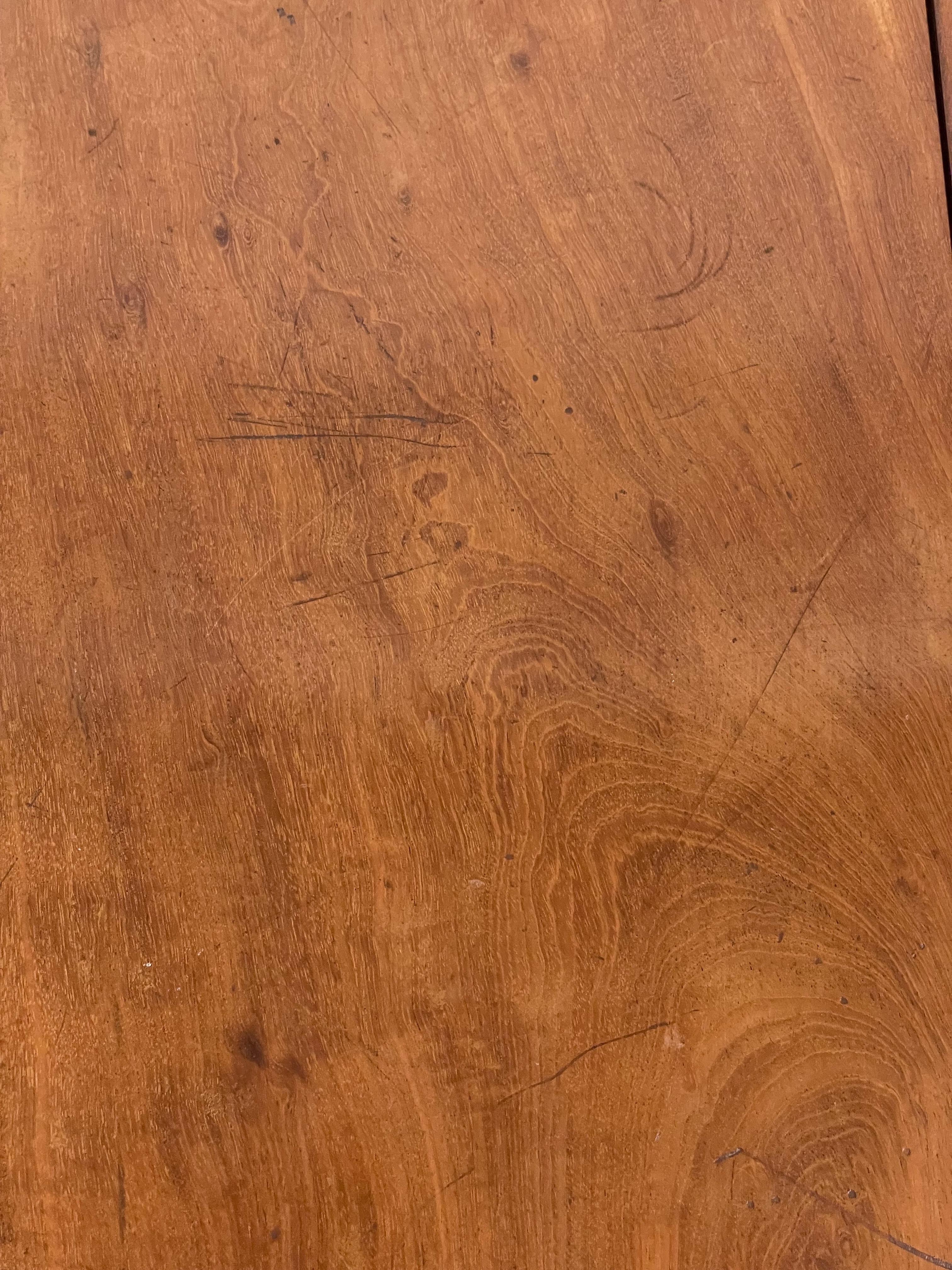 Table de salle à manger ovale du 19e siècle en vente 7