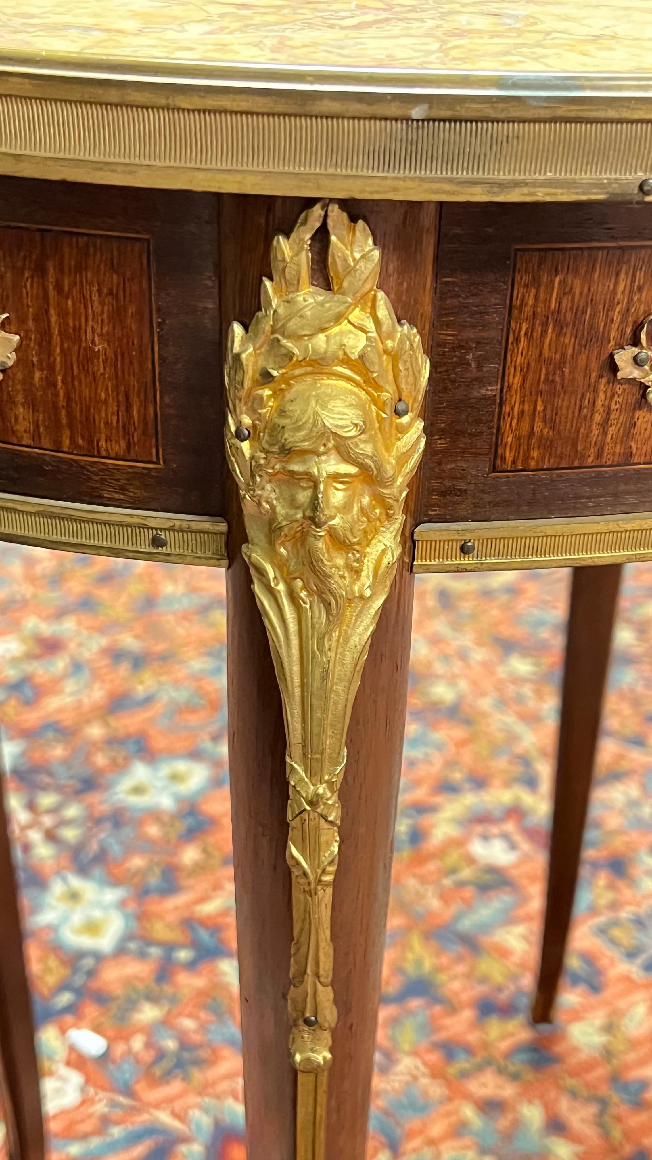 19th Century Oval French Louis XV / XVI Style Gilt Bronze Mounted Side Table For Sale 2