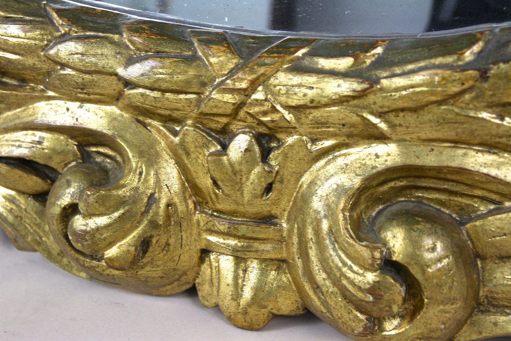 Miroir Florentine ovale et doré du 19e siècle, plaque de miroir d'origine, AT vers 1810 en vente 4