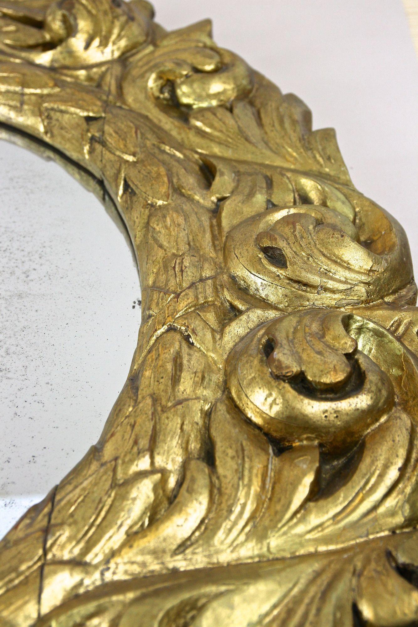 Miroir Florentine ovale et doré du 19e siècle, plaque de miroir d'origine, AT vers 1810 en vente 6