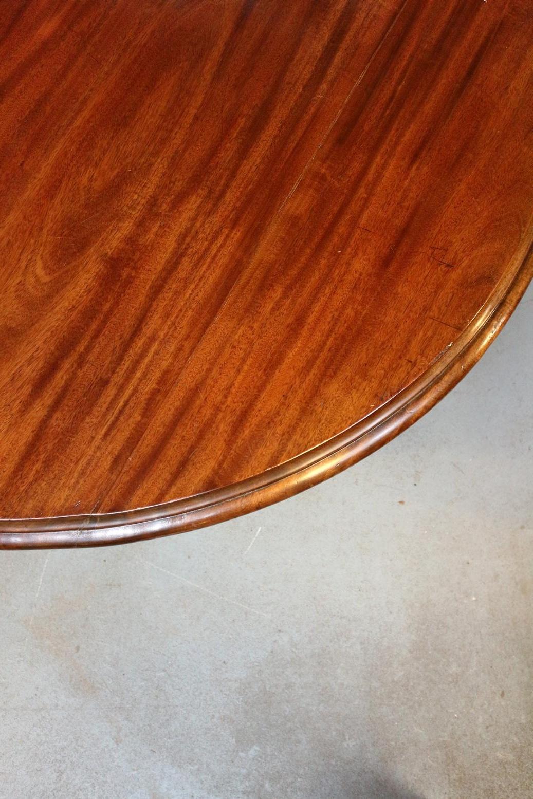 Early Victorian 19th Century Oval Mahogany Dining Table