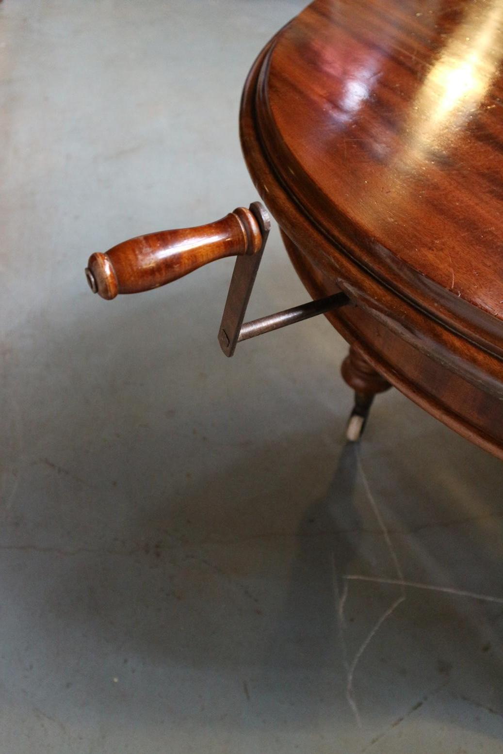 19th Century Oval Mahogany Dining Table 3