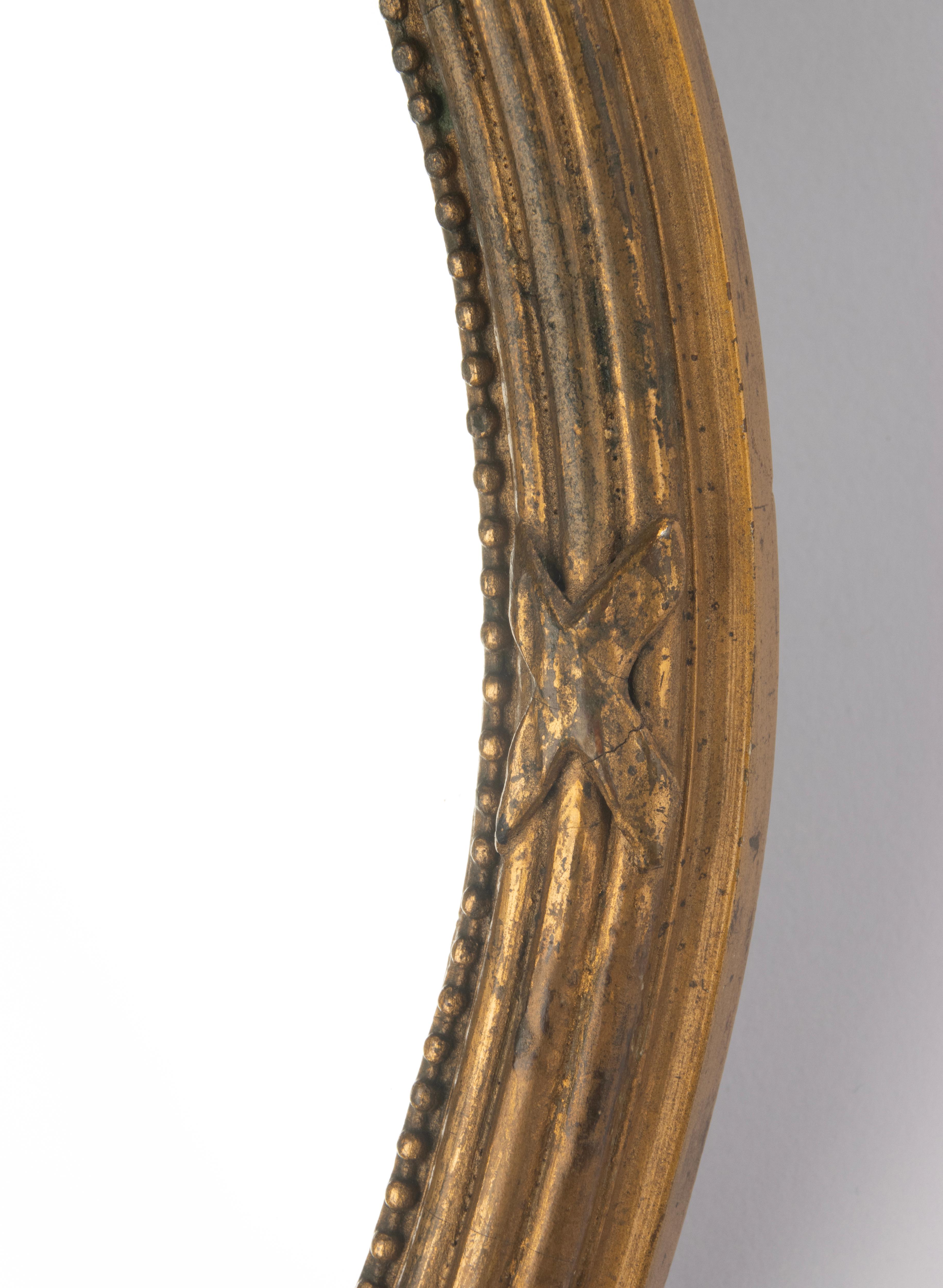 19th Century Oval Mirror - Louis XVI Style - Gilded Gesso on Wood - Small For Sale 4