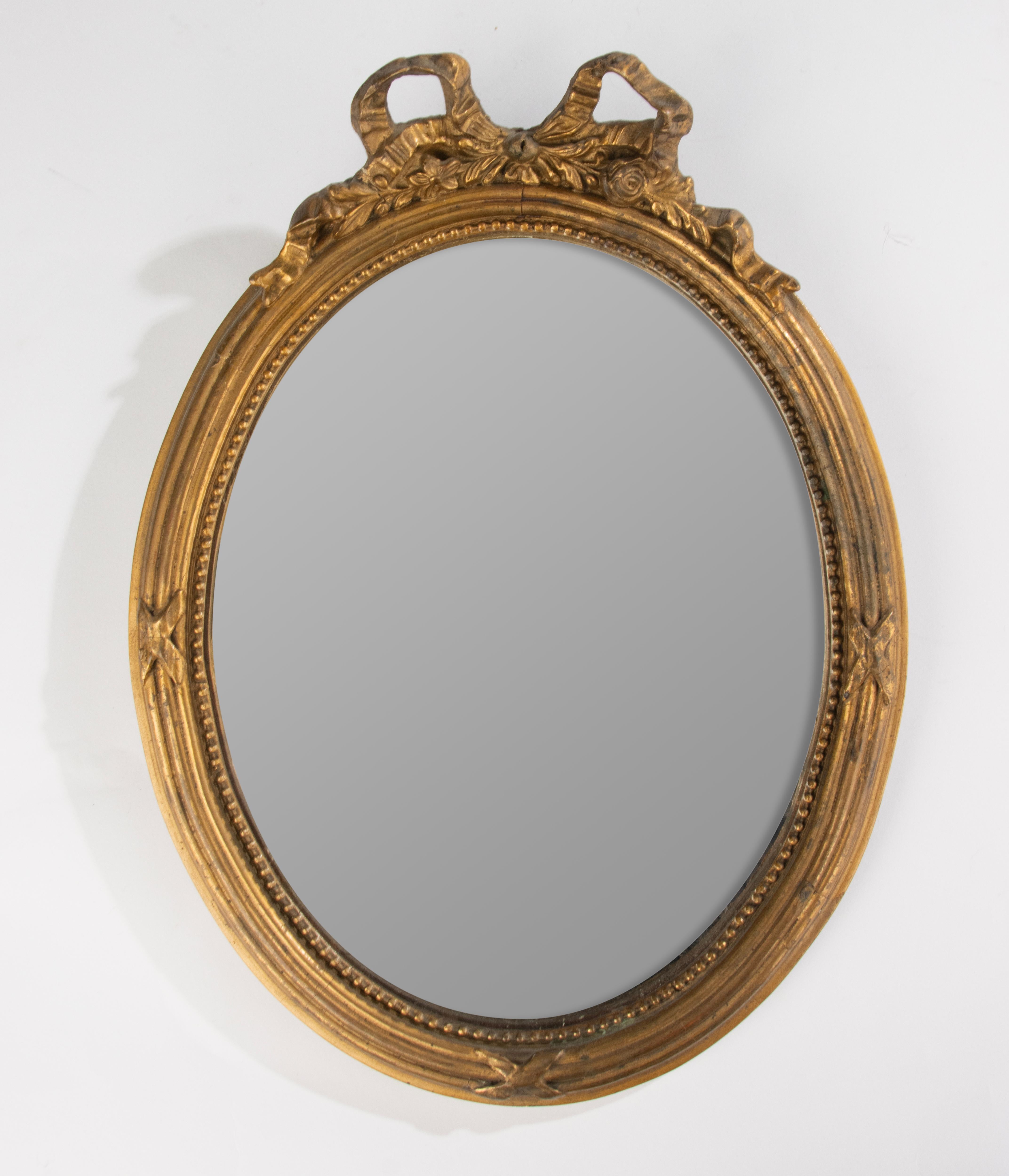French 19th Century Oval Mirror - Louis XVI Style - Gilded Gesso on Wood - Small For Sale