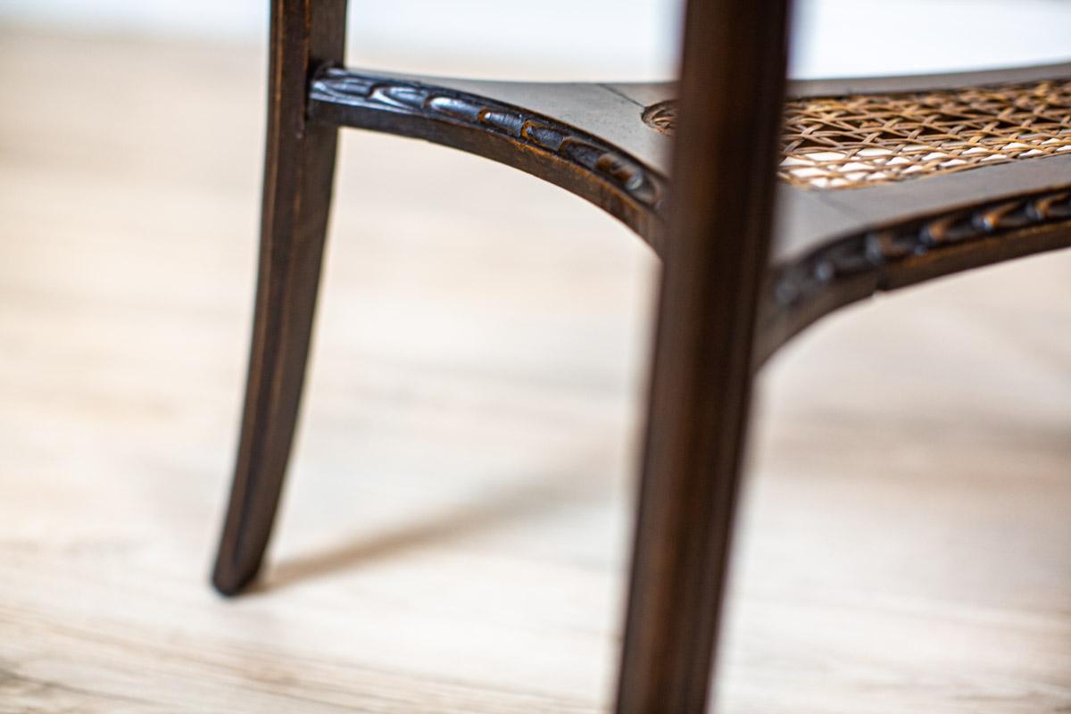 19th-Century Oval Walnut Coffee Table with Marble Top 7