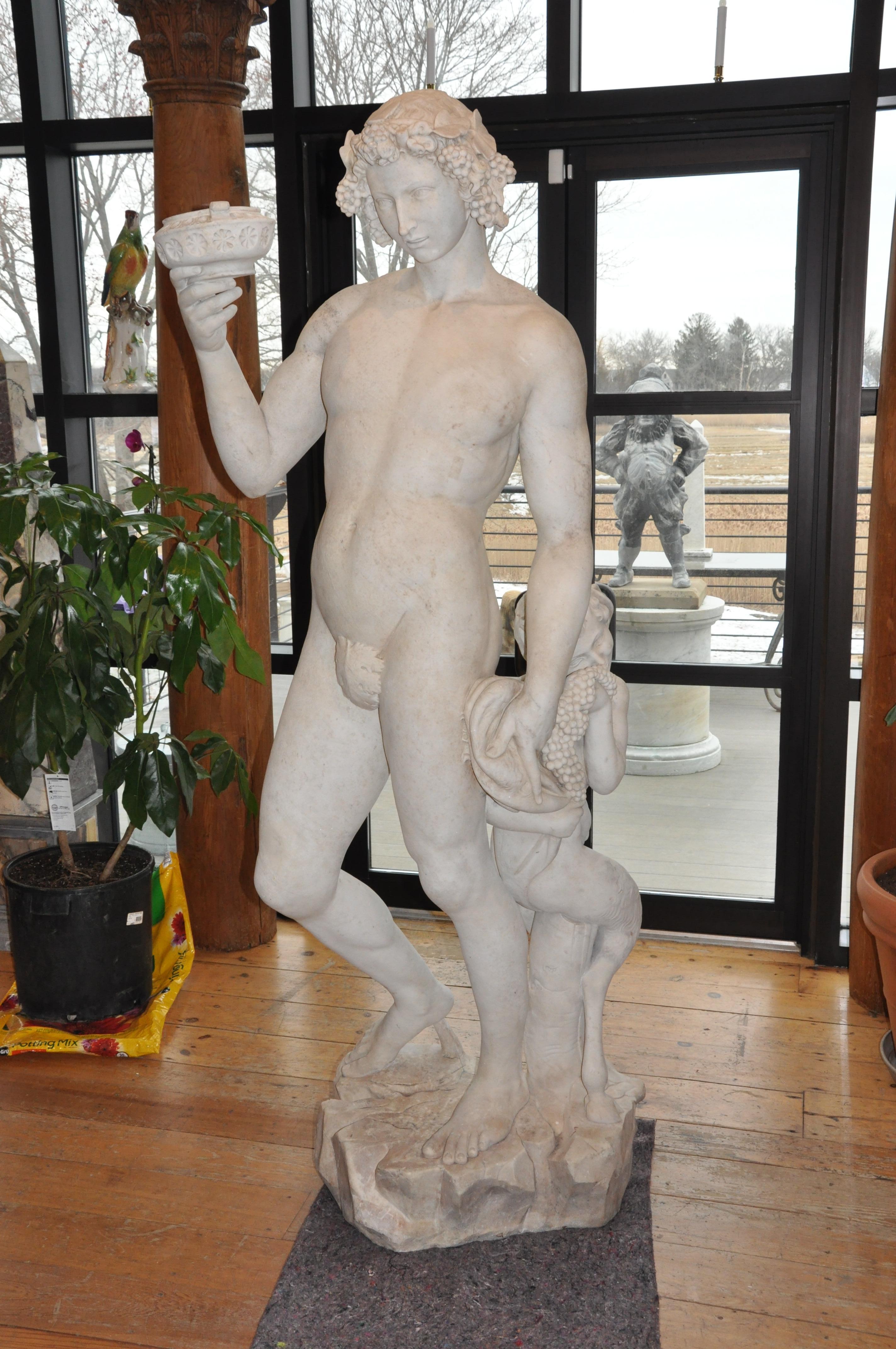 Sculpté Statue de Bacchus en marbre d'après Michel-Ange, 19e siècle, grandeur nature en vente