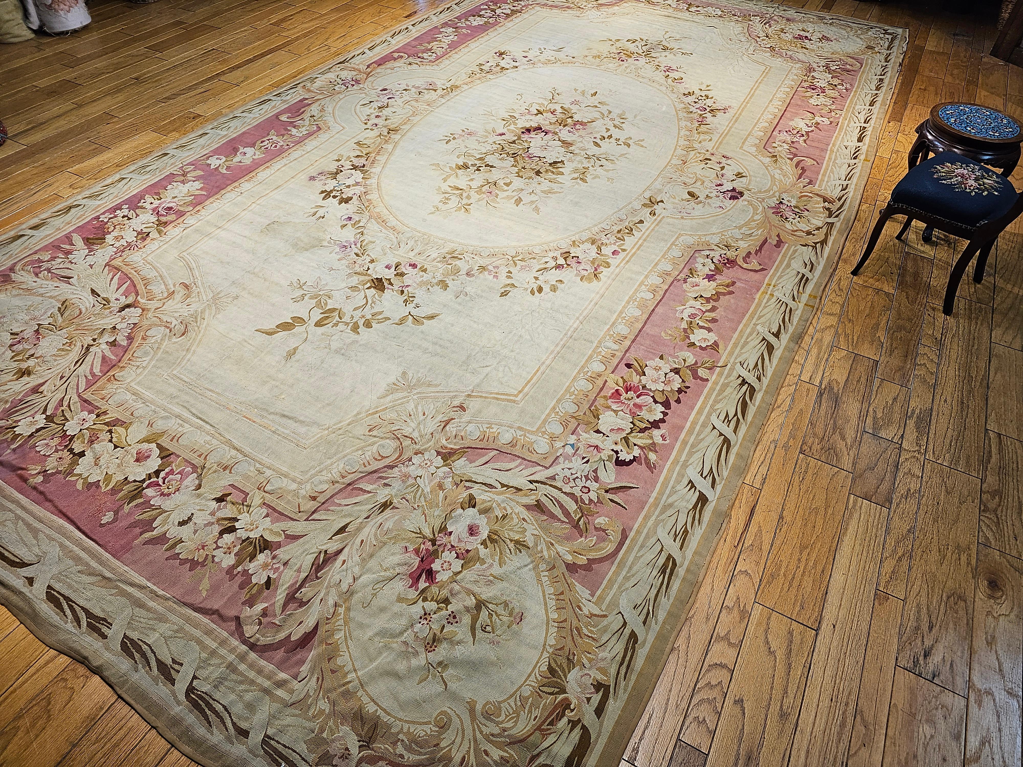 19th Century Oversize French Aubusson in Floral Pattern in Ivory, Red, Pink For Sale 7