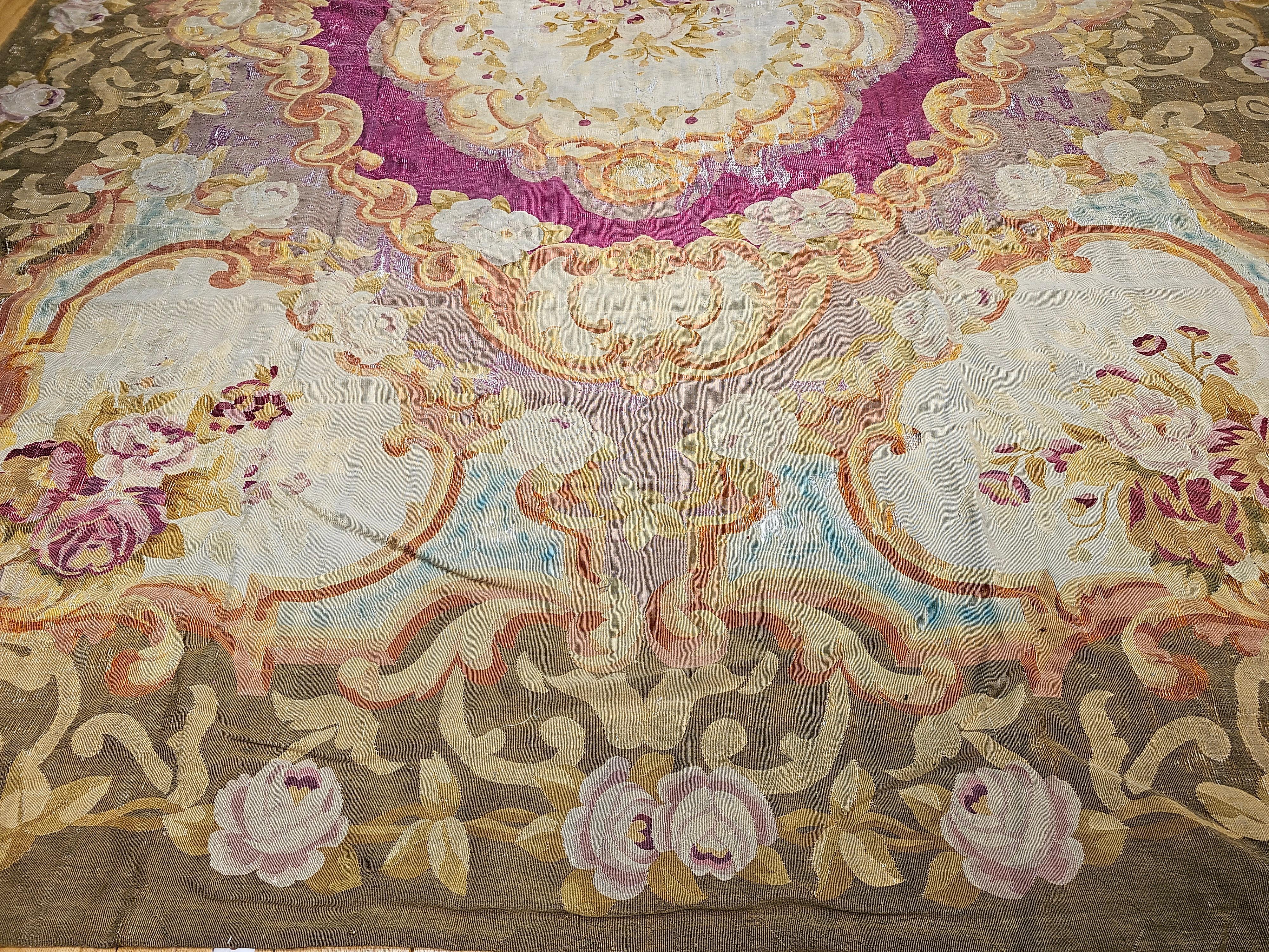 Français Tapisserie française surdimensionnée d'Aubusson du 19ème siècle en vente