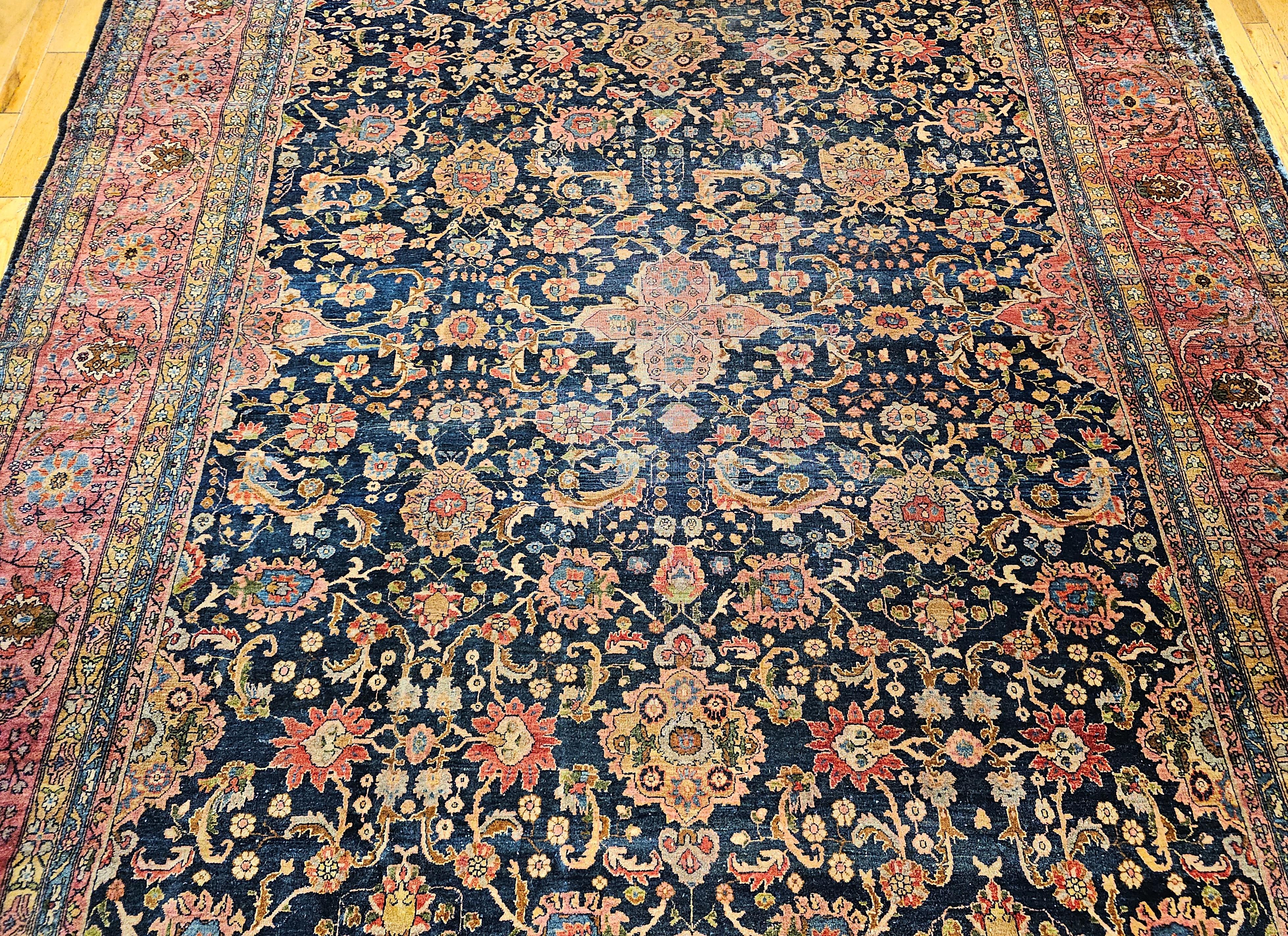 19th Century Oversize Persian Farahan in Allover Floral Pattern in Navy, Red In Good Condition For Sale In Barrington, IL