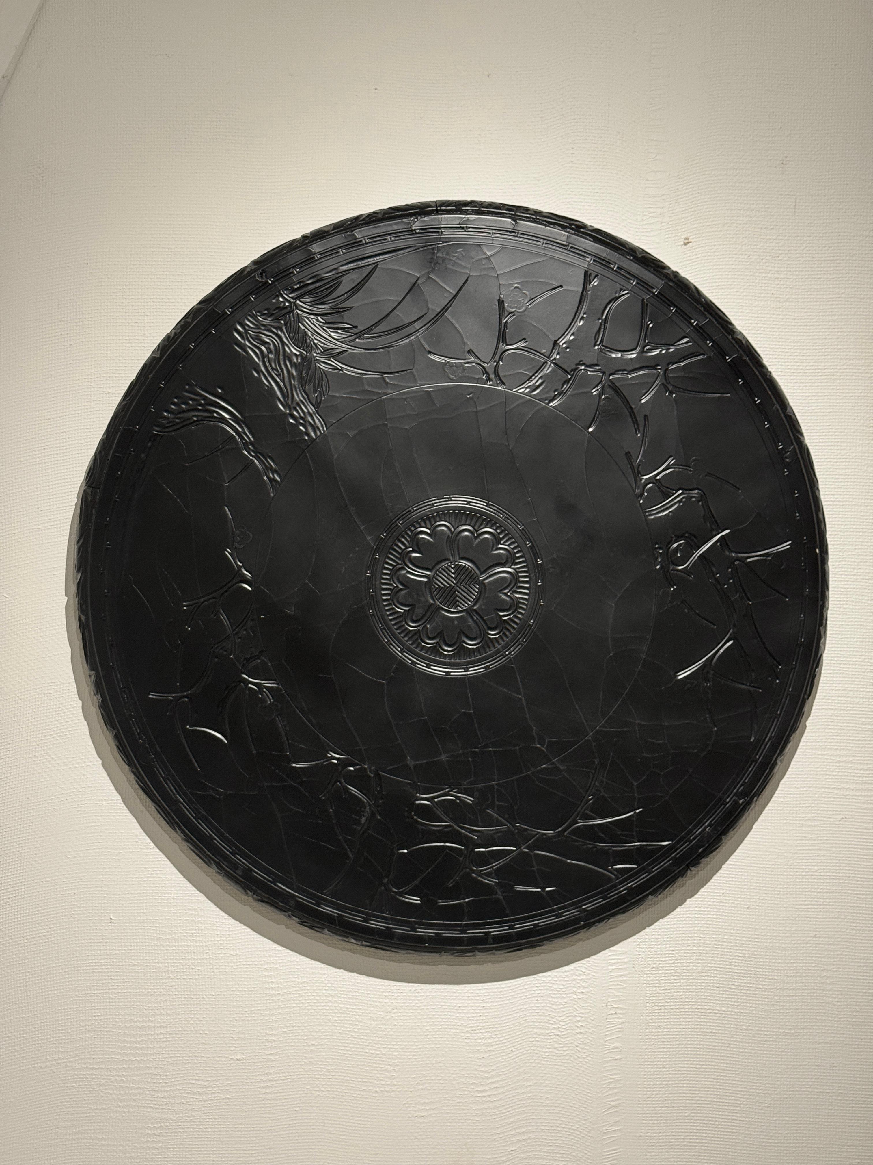 19. Jahrhundert Übergroßes burmesisches Lack-Tablett schwarz für Tisch oder Wand (Birmanisch) im Angebot