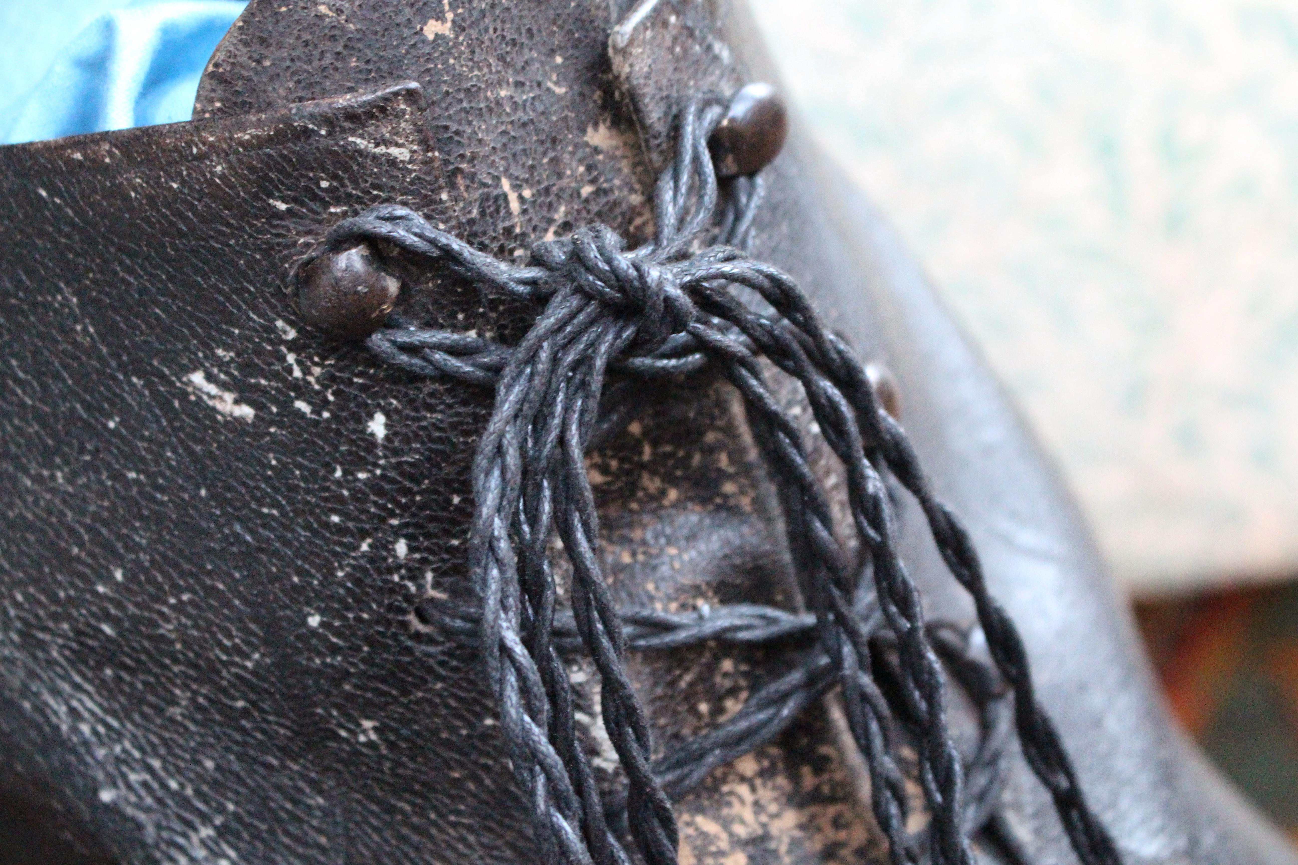 19. Jahrhundert überdimensionale riesige Folk Art Vollleder Messe Zeichen Balmoral Boot im Angebot 6